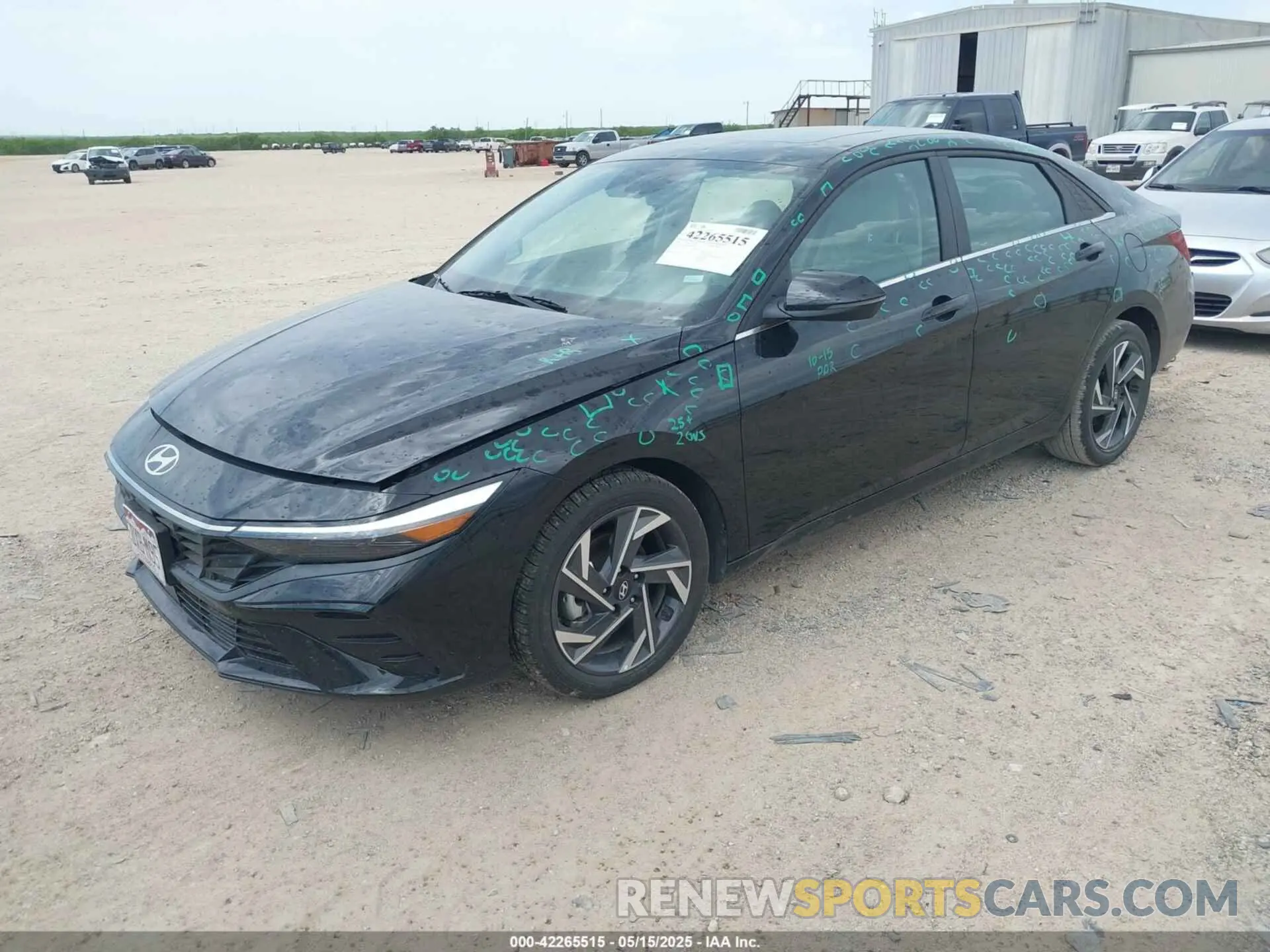 2 fotografías del automóvil dañado KMHLP4DG9SU908994 HYUNDAI ELANTRA 2025