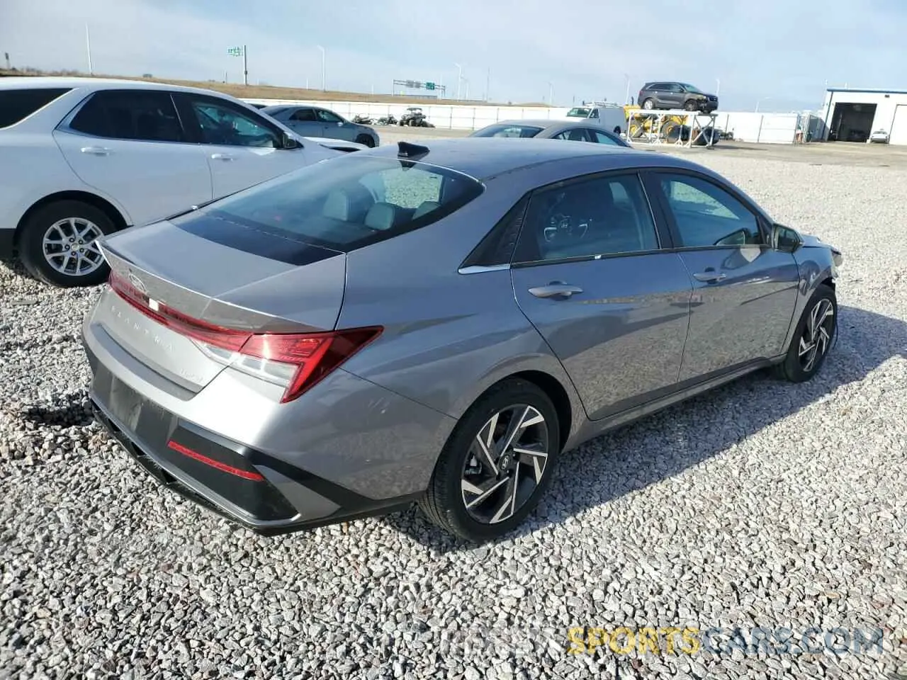 3 fotografías del automóvil dañado KMHLP4DG9SU942417 HYUNDAI ELANTRA 2025