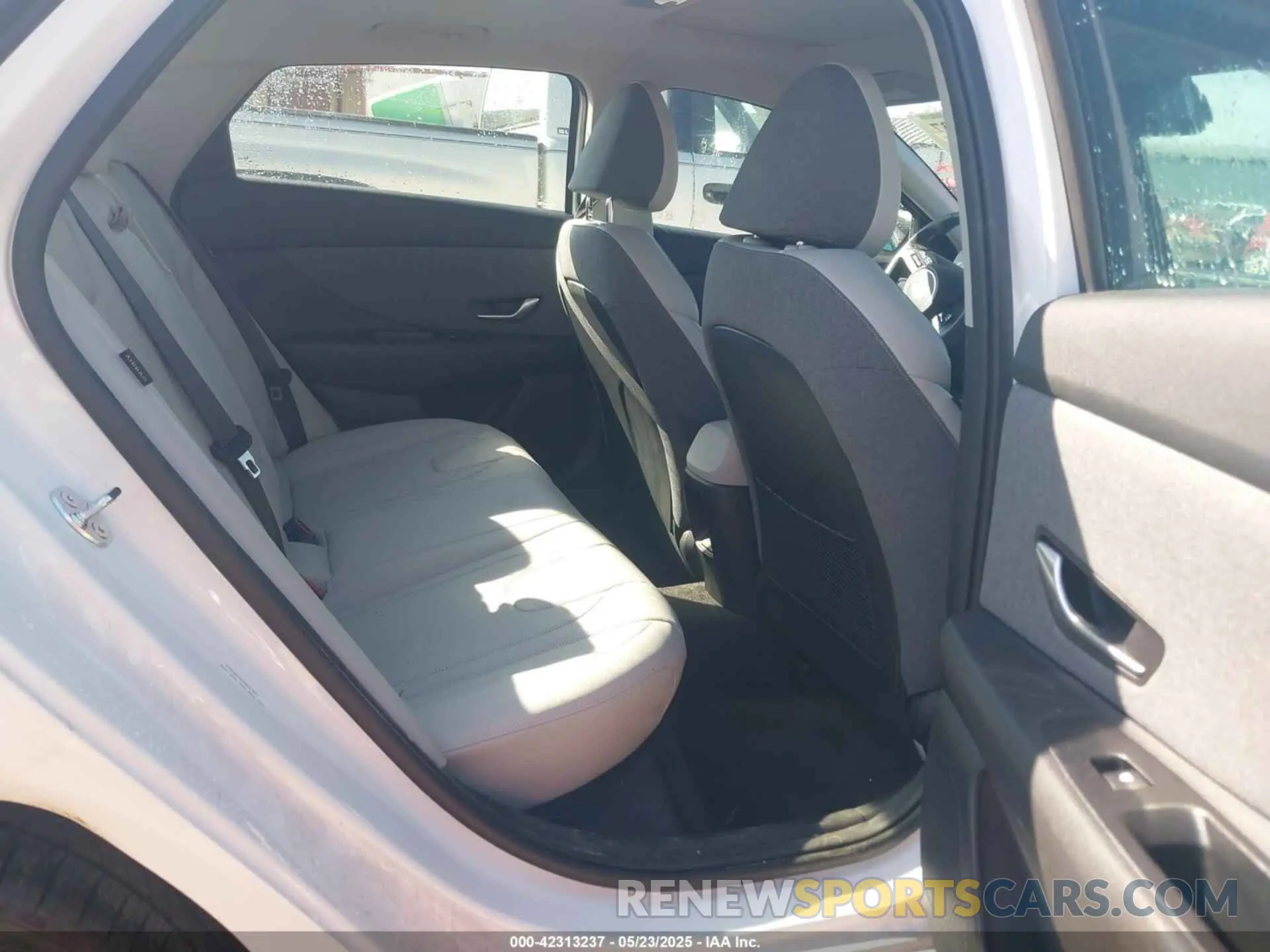 8 fotografías del automóvil dañado KMHLP4DGXSU959372 HYUNDAI ELANTRA 2025