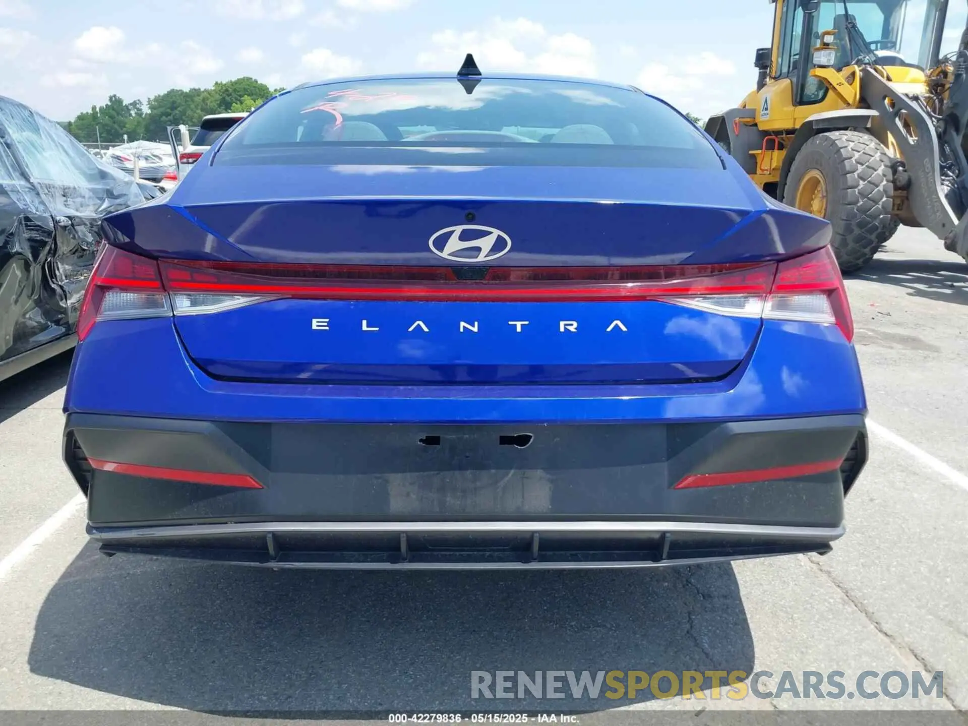 17 fotografías del automóvil dañado KMHLS4DG0SU856413 HYUNDAI ELANTRA 2025