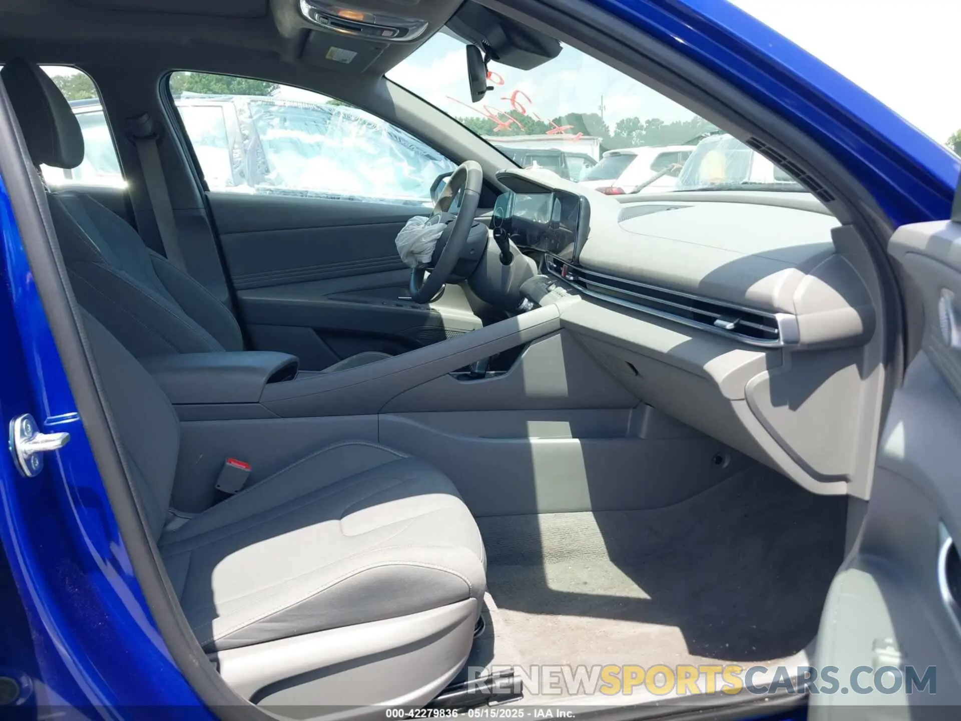 5 fotografías del automóvil dañado KMHLS4DG0SU856413 HYUNDAI ELANTRA 2025