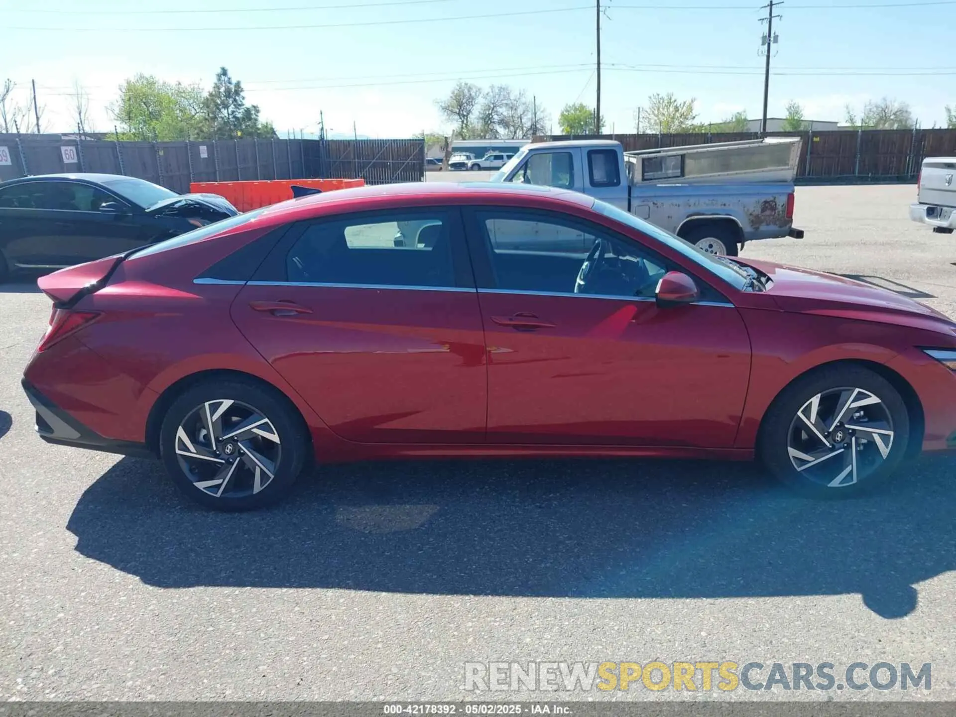 13 fotografías del automóvil dañado KMHLS4DG0SU861661 HYUNDAI ELANTRA 2025