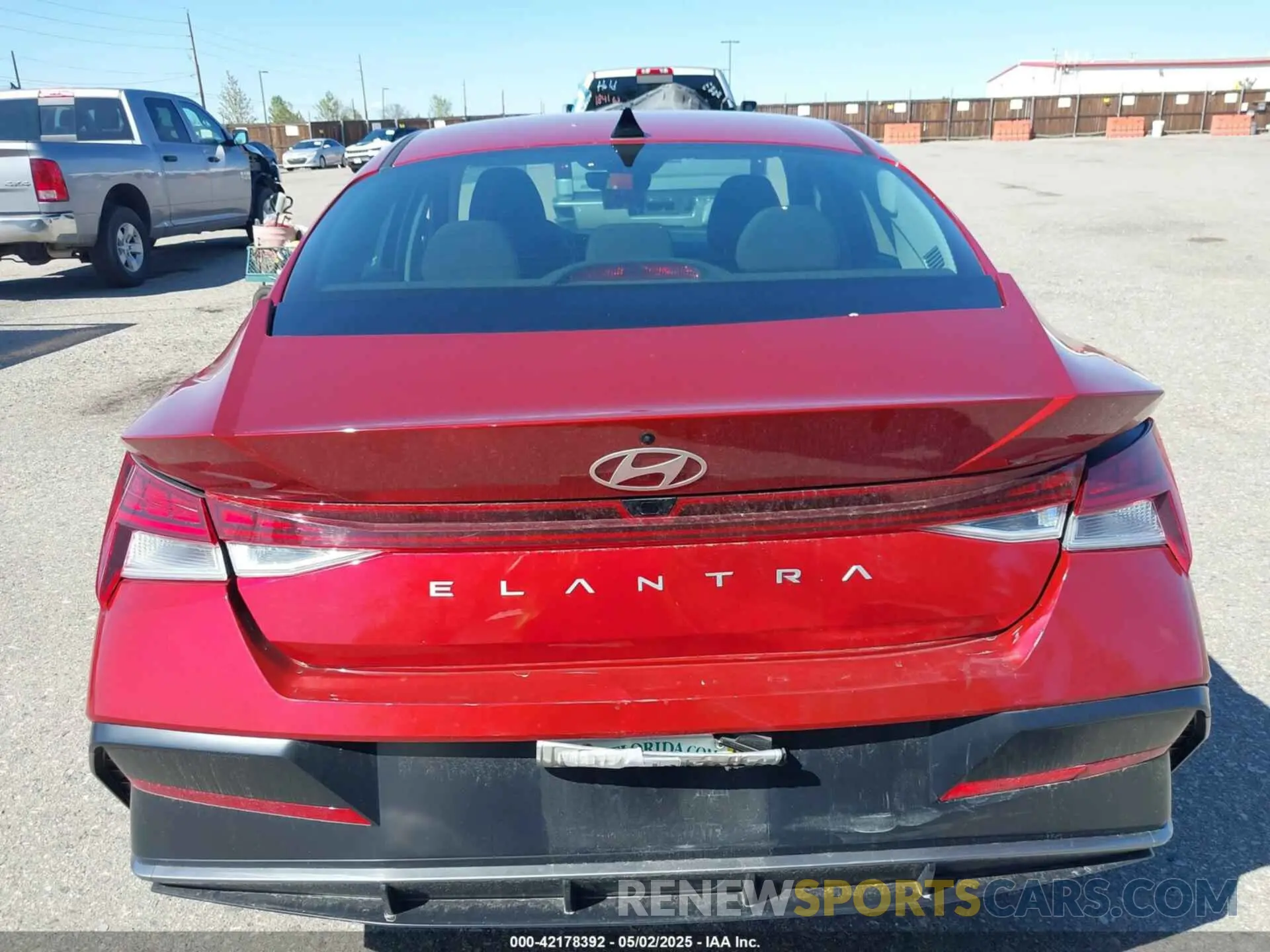 16 fotografías del automóvil dañado KMHLS4DG0SU861661 HYUNDAI ELANTRA 2025
