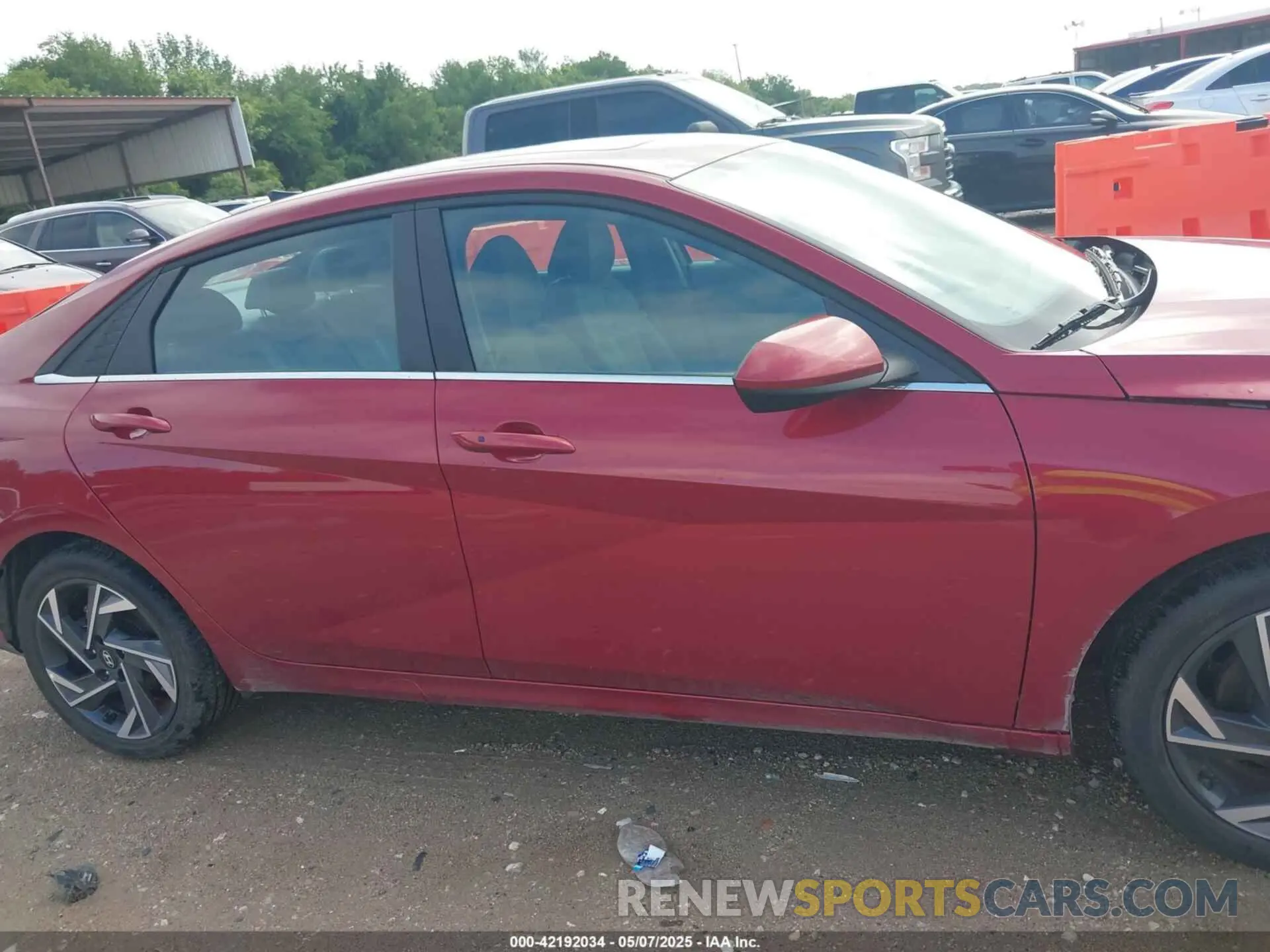 13 fotografías del automóvil dañado KMHLS4DG0SU880288 HYUNDAI ELANTRA 2025