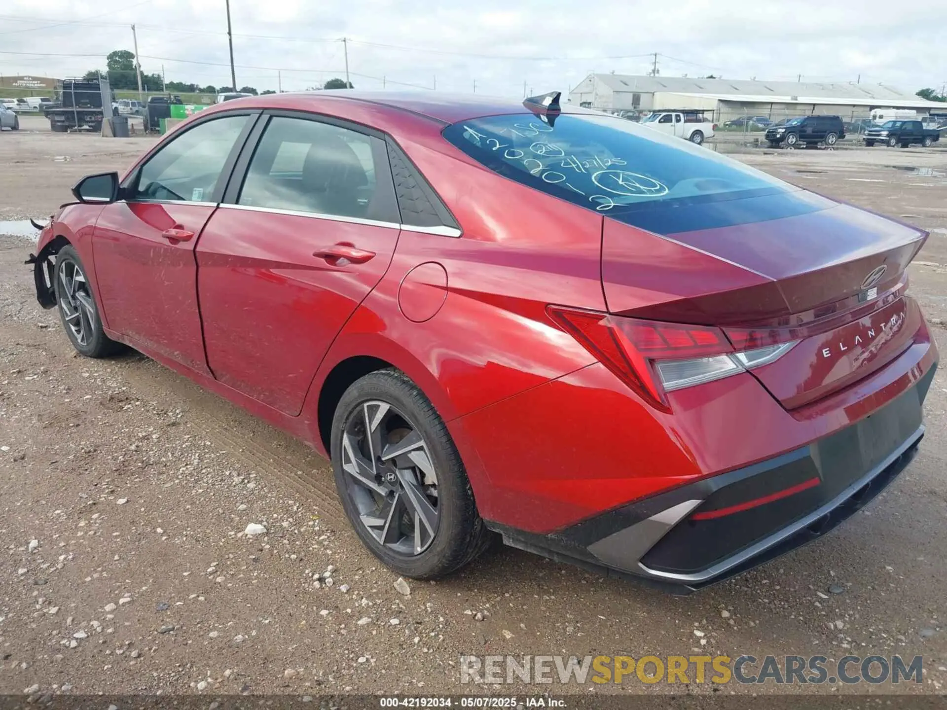 3 fotografías del automóvil dañado KMHLS4DG0SU880288 HYUNDAI ELANTRA 2025
