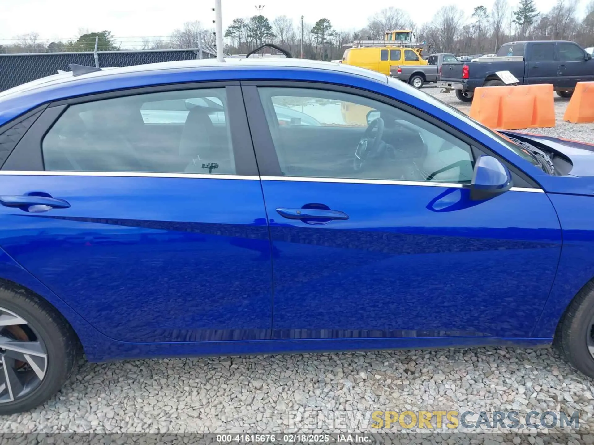 13 fotografías del automóvil dañado KMHLS4DG0SU921096 HYUNDAI ELANTRA 2025