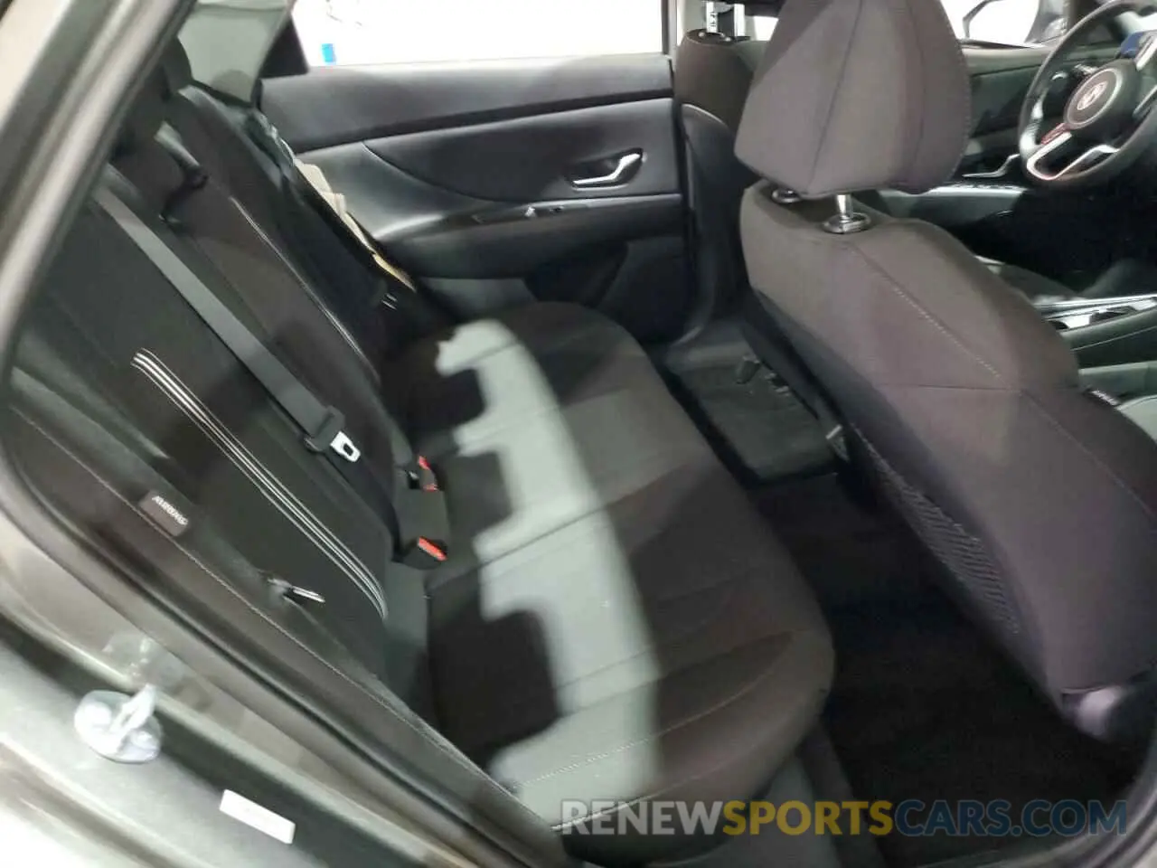 10 fotografías del automóvil dañado KMHLS4DG2SU908236 HYUNDAI ELANTRA 2025