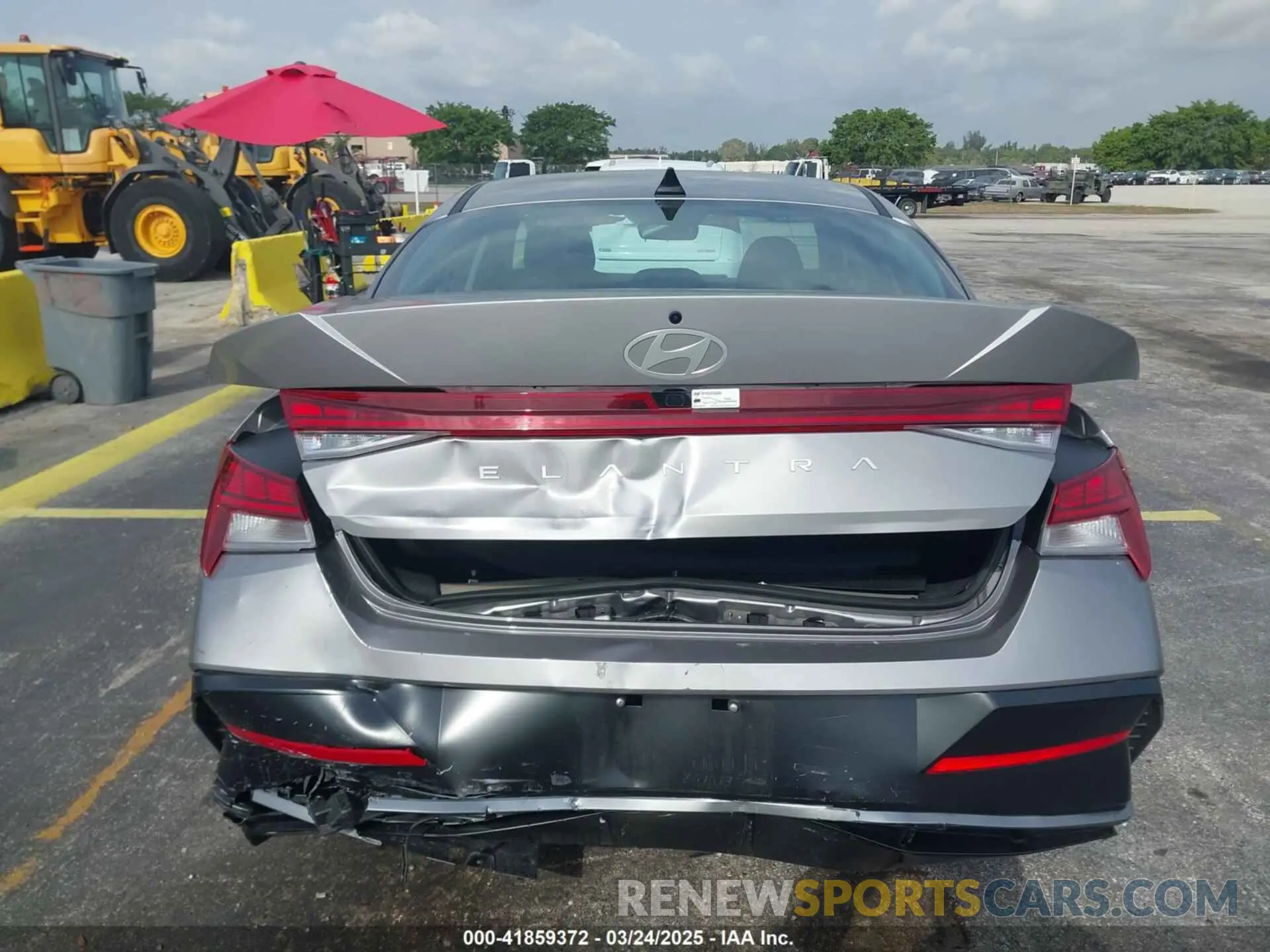 6 fotografías del automóvil dañado KMHLS4DG2SU930026 HYUNDAI ELANTRA 2025