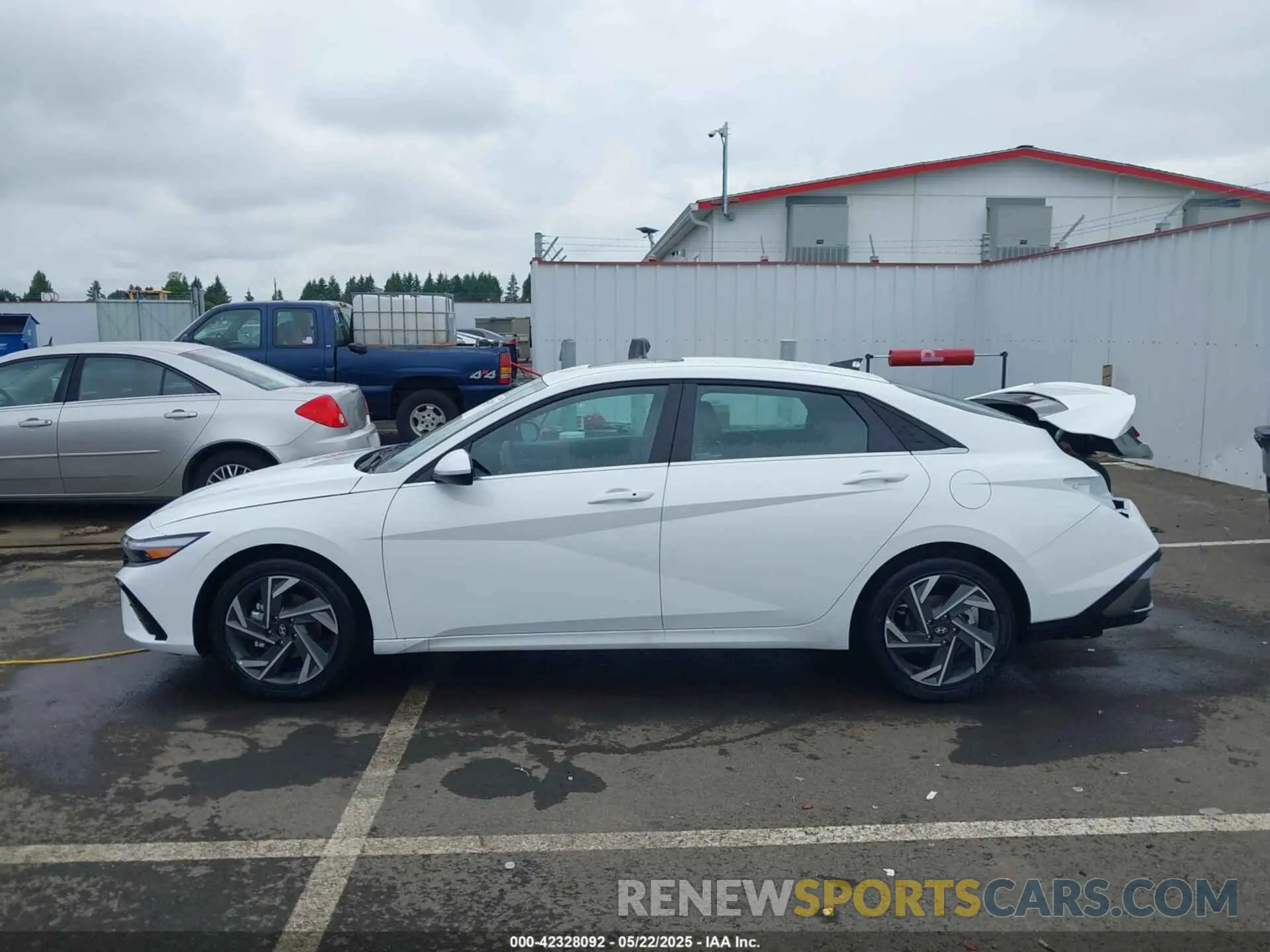 15 fotografías del automóvil dañado KMHLS4DG2SU986483 HYUNDAI ELANTRA 2025