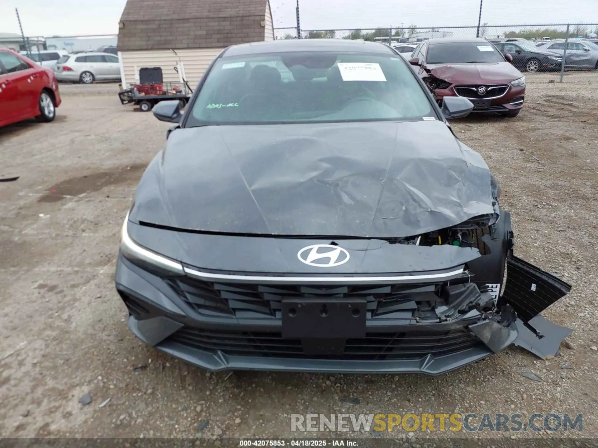 12 fotografías del automóvil dañado KMHLS4DG3SU900310 HYUNDAI ELANTRA 2025