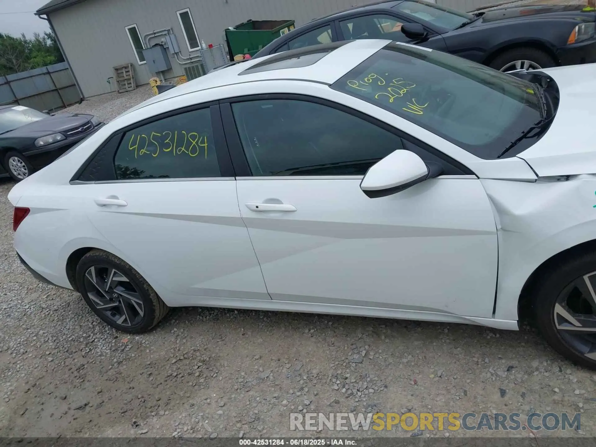 13 fotografías del automóvil dañado KMHLS4DG4SU972231 HYUNDAI ELANTRA 2025