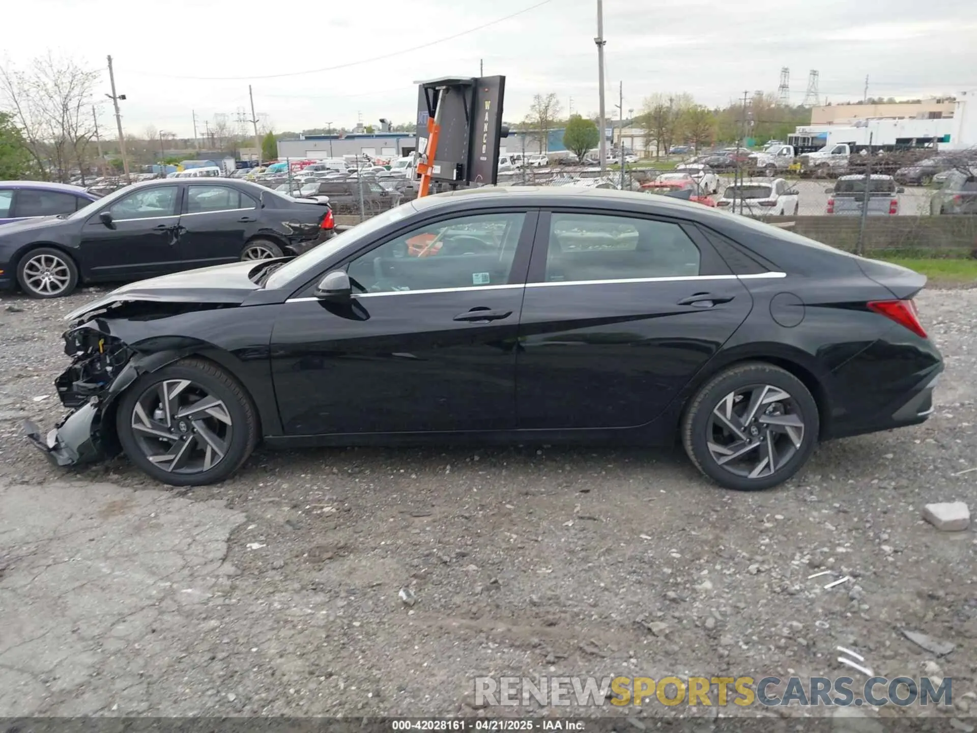 14 fotografías del automóvil dañado KMHLS4DG5SU853801 HYUNDAI ELANTRA 2025
