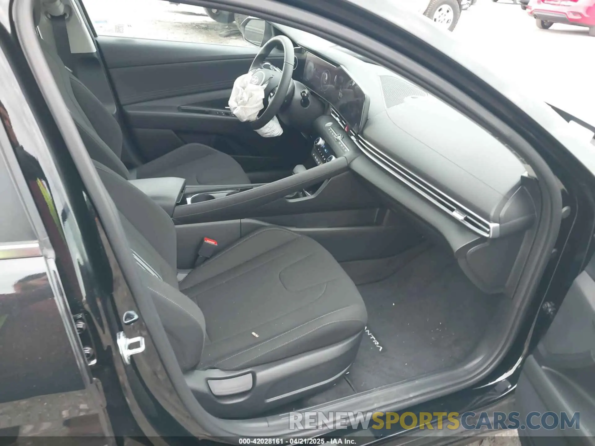5 fotografías del automóvil dañado KMHLS4DG5SU853801 HYUNDAI ELANTRA 2025