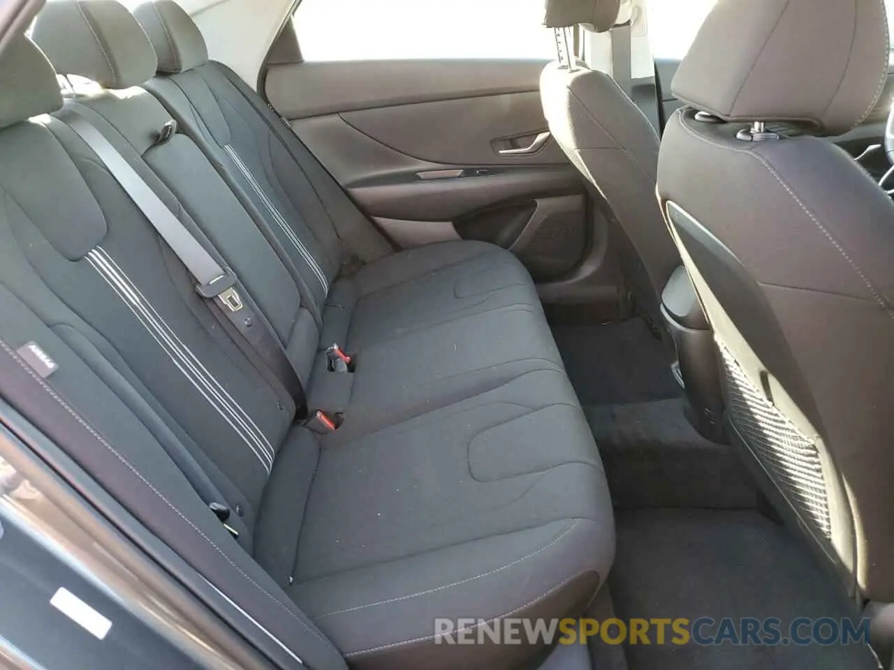 10 fotografías del automóvil dañado KMHLS4DG6SU871580 HYUNDAI ELANTRA 2025