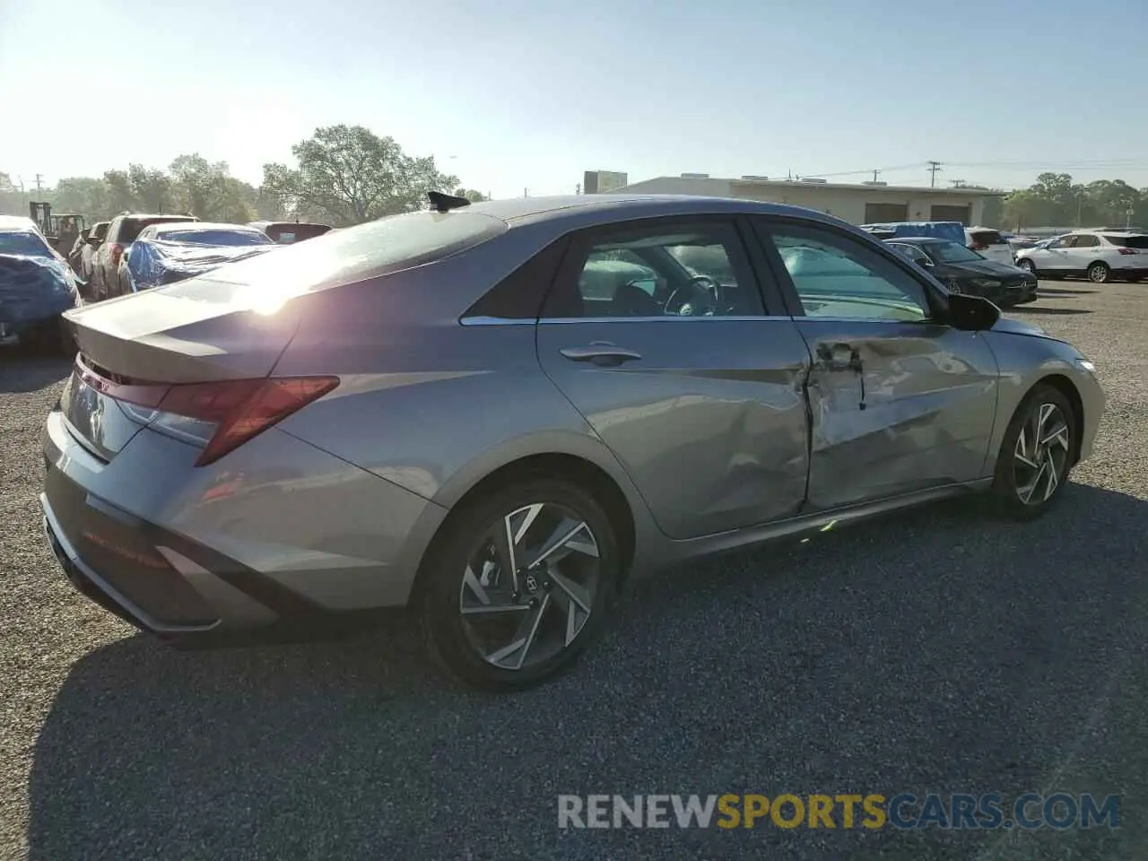3 fotografías del automóvil dañado KMHLS4DG6SU923807 HYUNDAI ELANTRA 2025