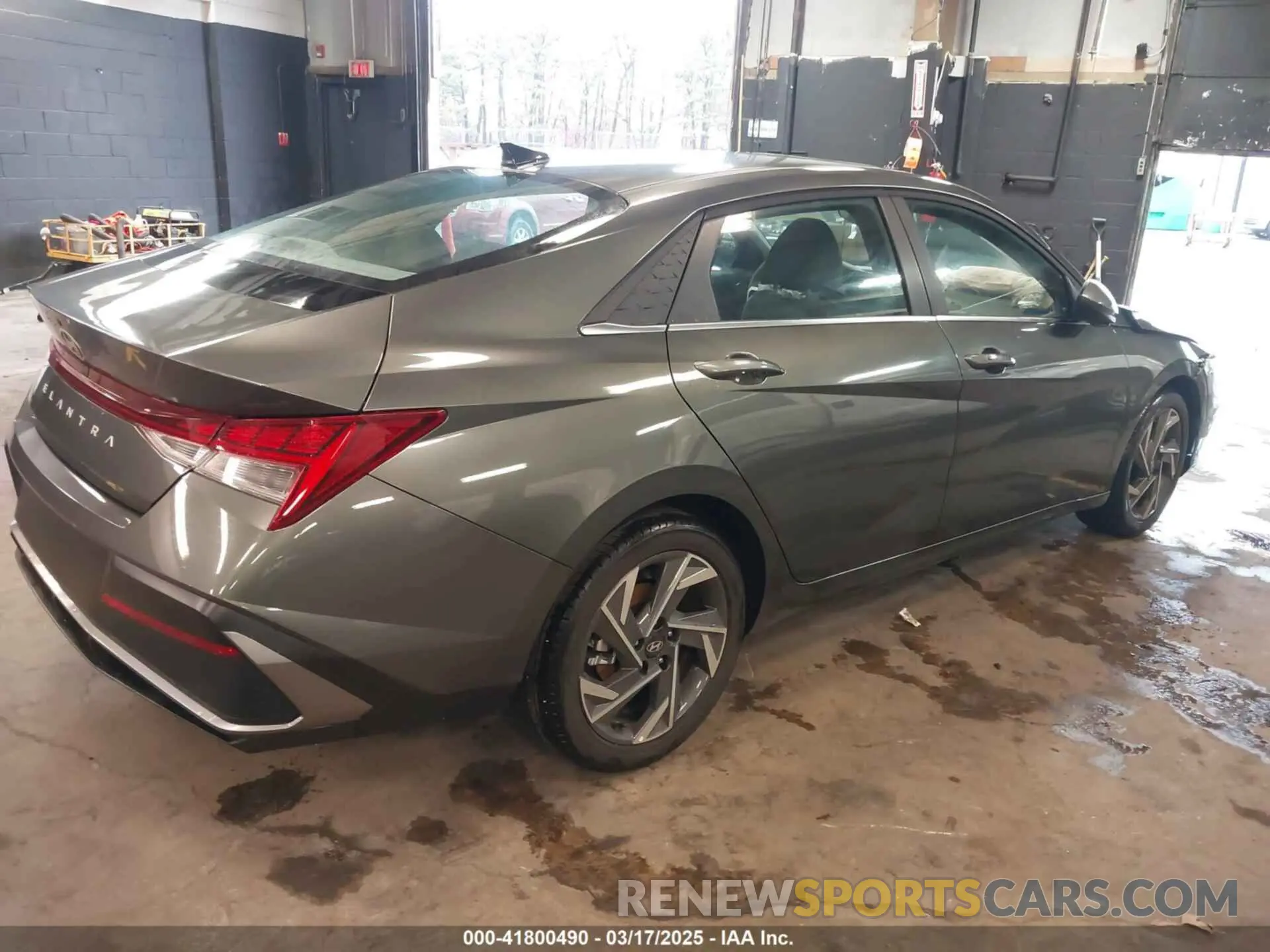 4 fotografías del automóvil dañado KMHLS4DG8SU854375 HYUNDAI ELANTRA 2025