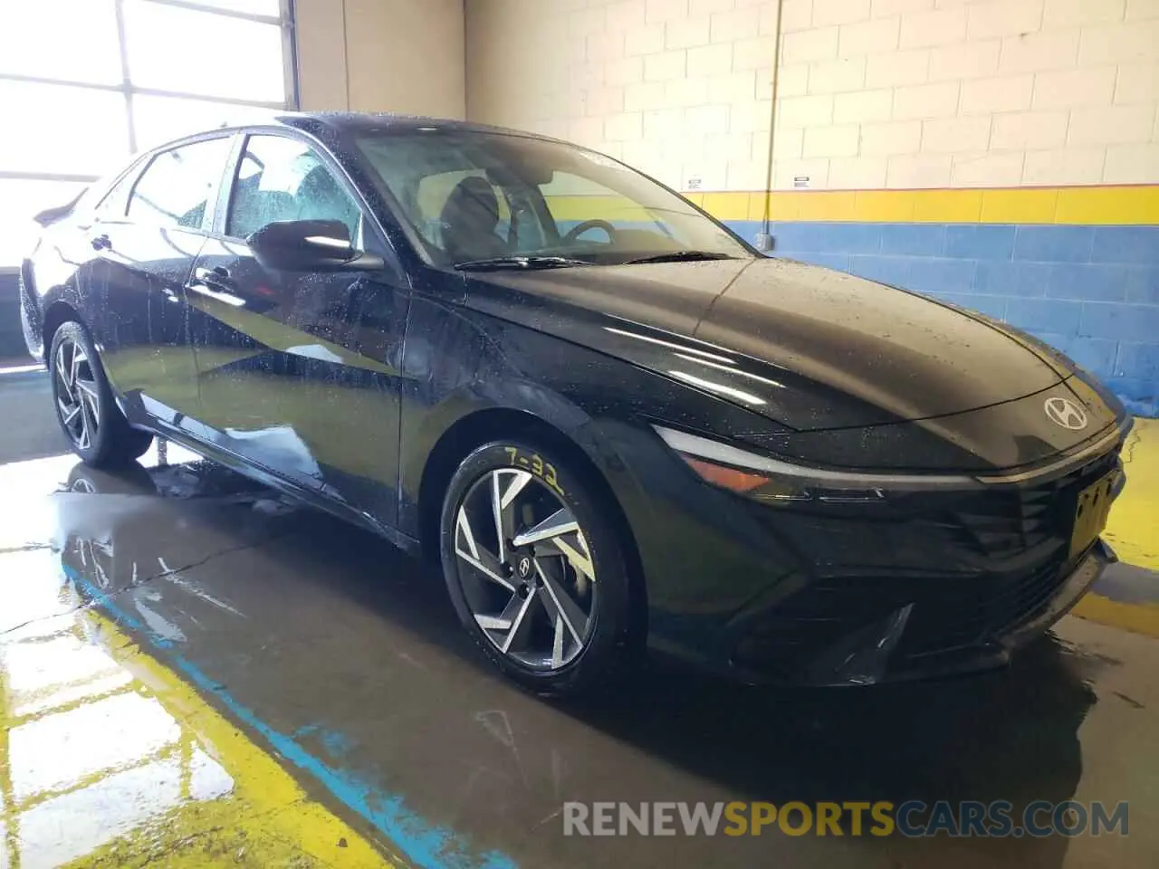 4 fotografías del automóvil dañado KMHLS4DG9SU892147 HYUNDAI ELANTRA 2025