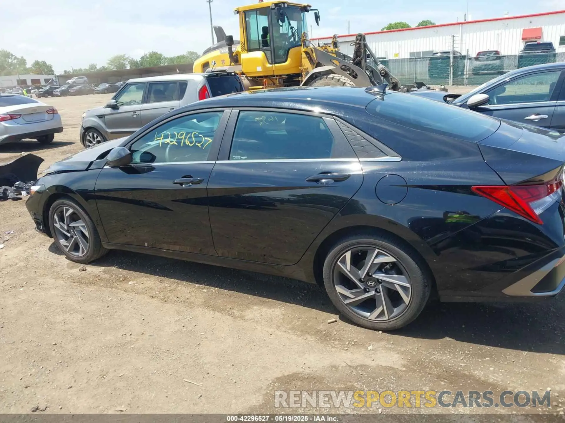 14 fotografías del automóvil dañado KMHLS4DG9SU910615 HYUNDAI ELANTRA 2025