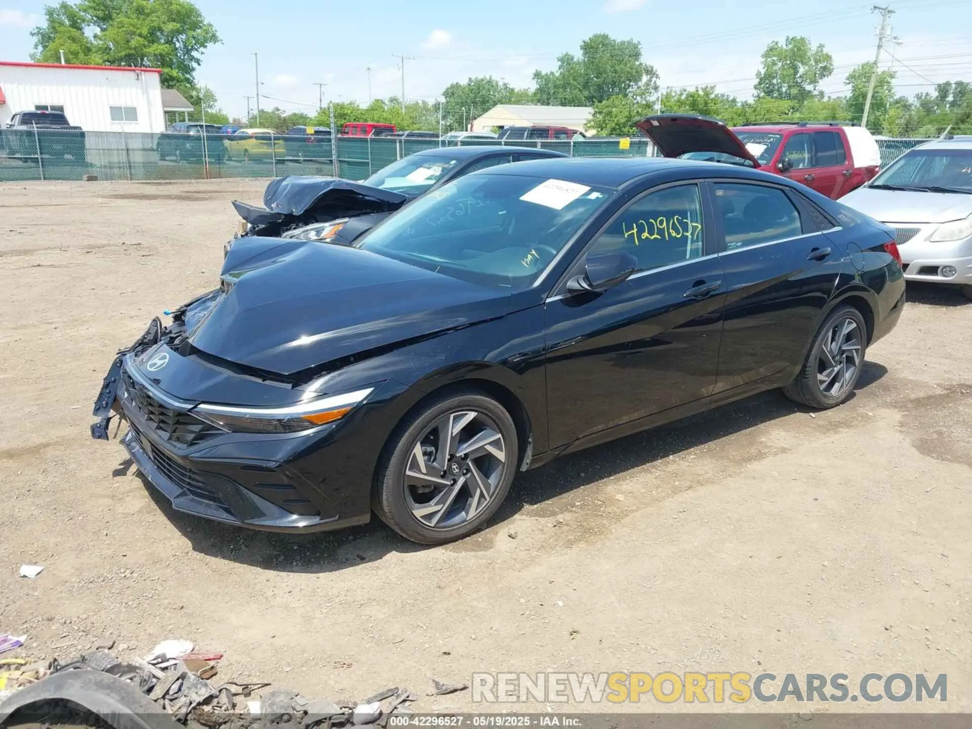 2 fotografías del automóvil dañado KMHLS4DG9SU910615 HYUNDAI ELANTRA 2025