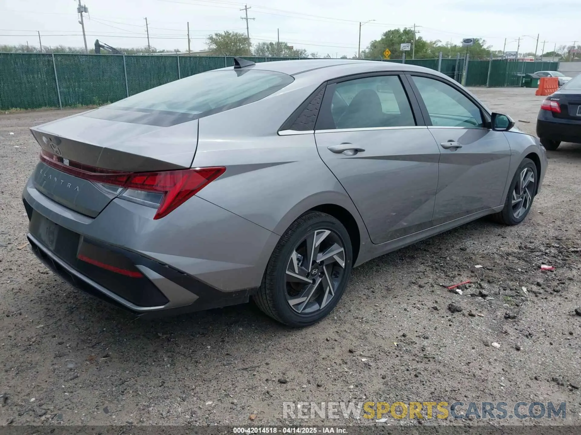 4 fotografías del automóvil dañado KMHLS4DG9SU913286 HYUNDAI ELANTRA 2025