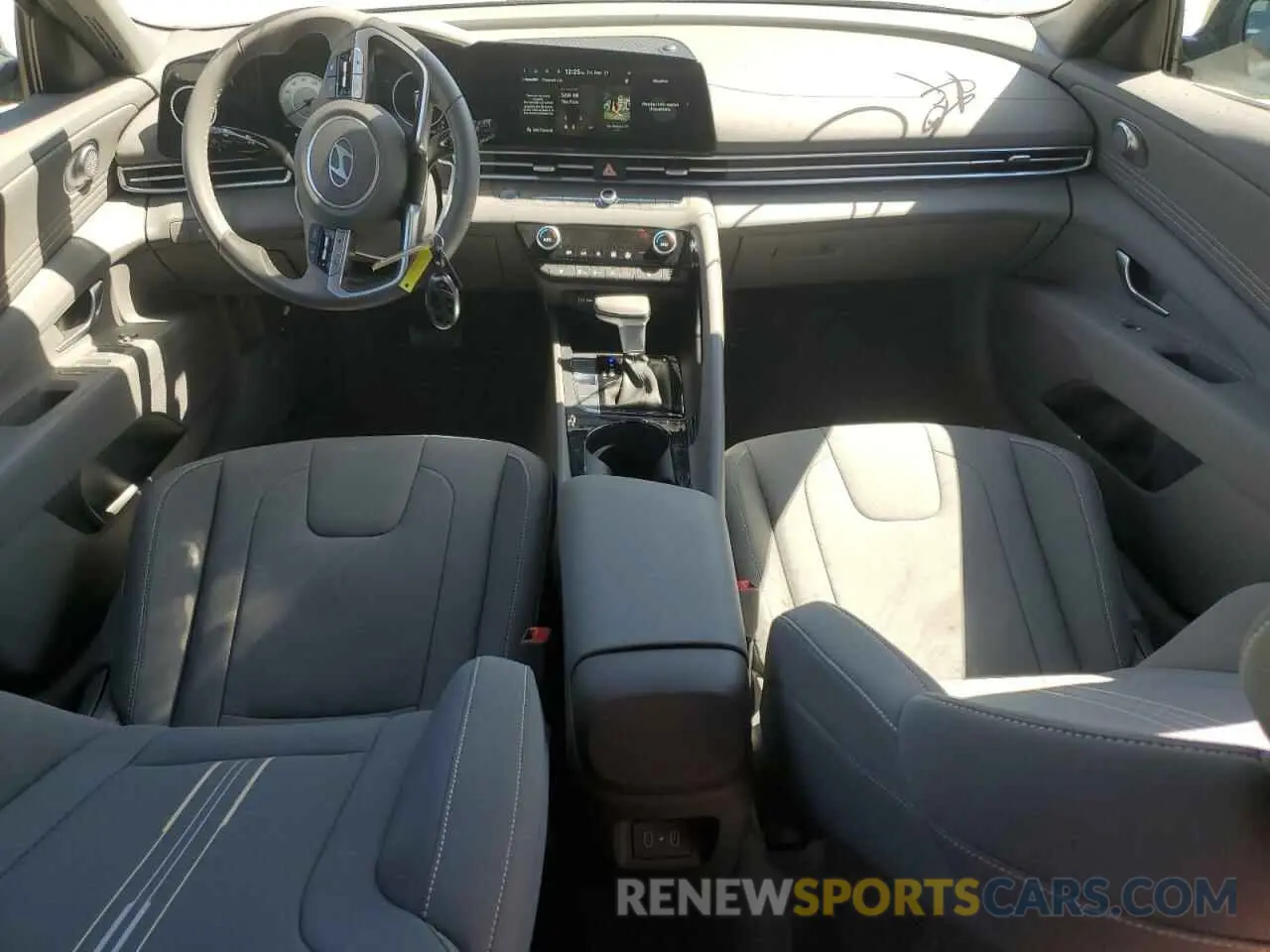 8 fotografías del automóvil dañado KMHLS4DG9SU936003 HYUNDAI ELANTRA 2025