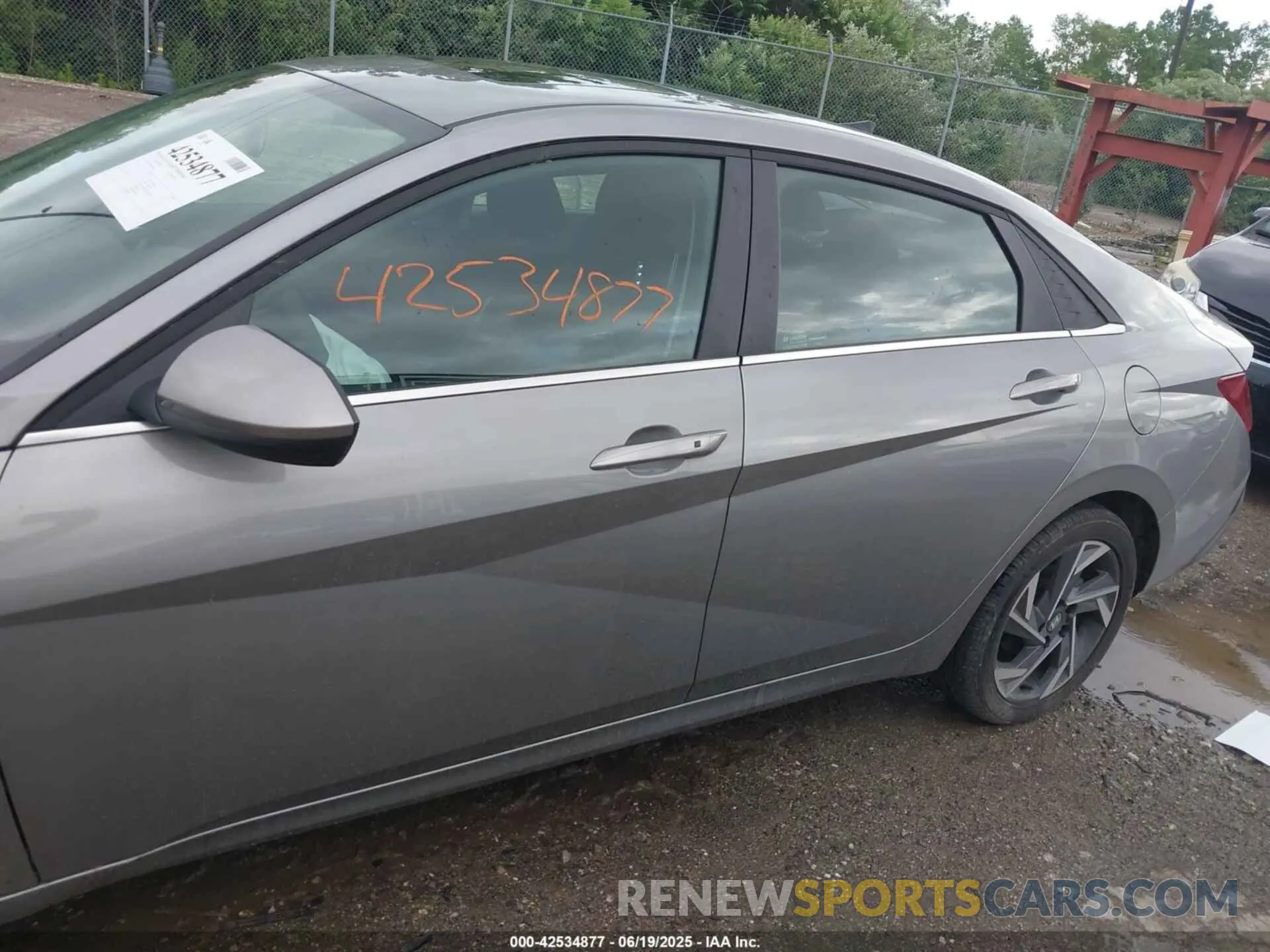 14 fotografías del automóvil dañado KMHLS4DGXSU860663 HYUNDAI ELANTRA 2025