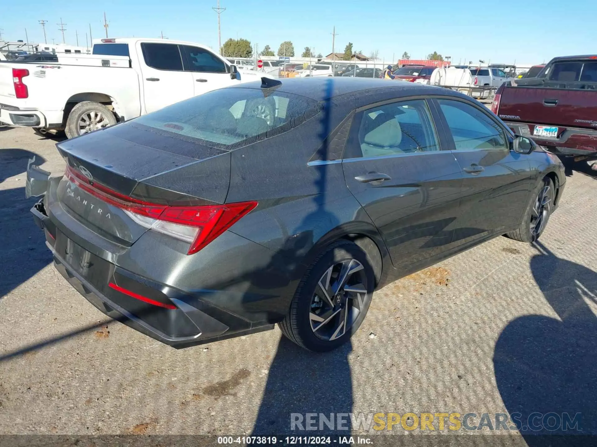 4 fotografías del automóvil dañado KMHLS4DGXSU861568 HYUNDAI ELANTRA 2025