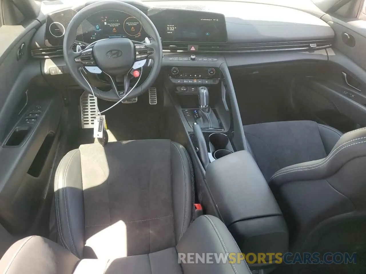 8 fotografías del automóvil dañado KMHLW4DK4SU026798 HYUNDAI ELANTRA 2025