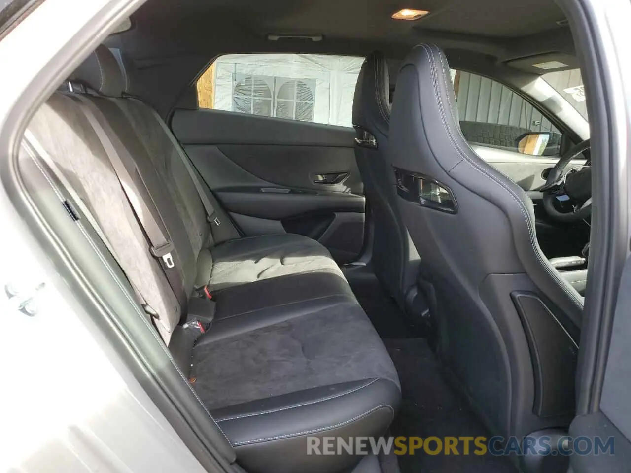 11 fotografías del automóvil dañado KMHLW4DK6SU023174 HYUNDAI ELANTRA 2025