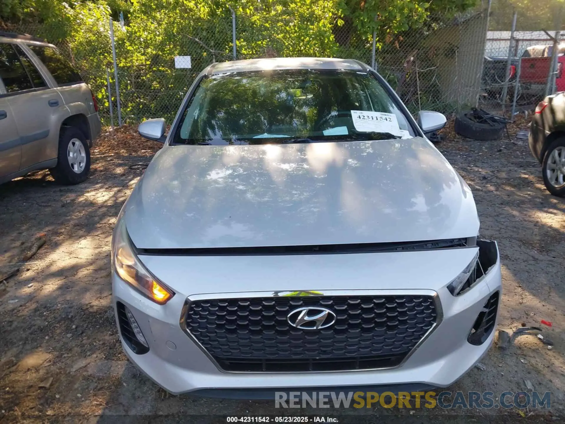 12 fotografías del automóvil dañado KMHH35LE3KU095045 HYUNDAI ELANTRA GT 2019