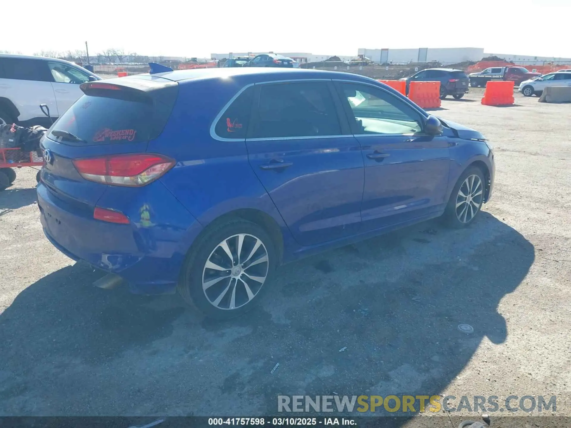4 fotografías del automóvil dañado KMHH35LE4KU088198 HYUNDAI ELANTRA GT 2019