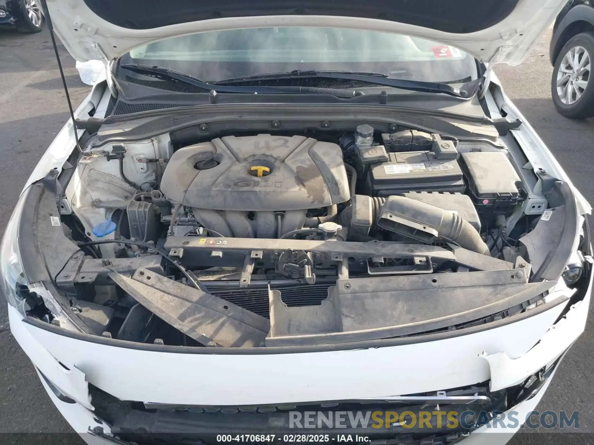 10 fotografías del automóvil dañado KMHH35LE7KU090303 HYUNDAI ELANTRA GT 2019