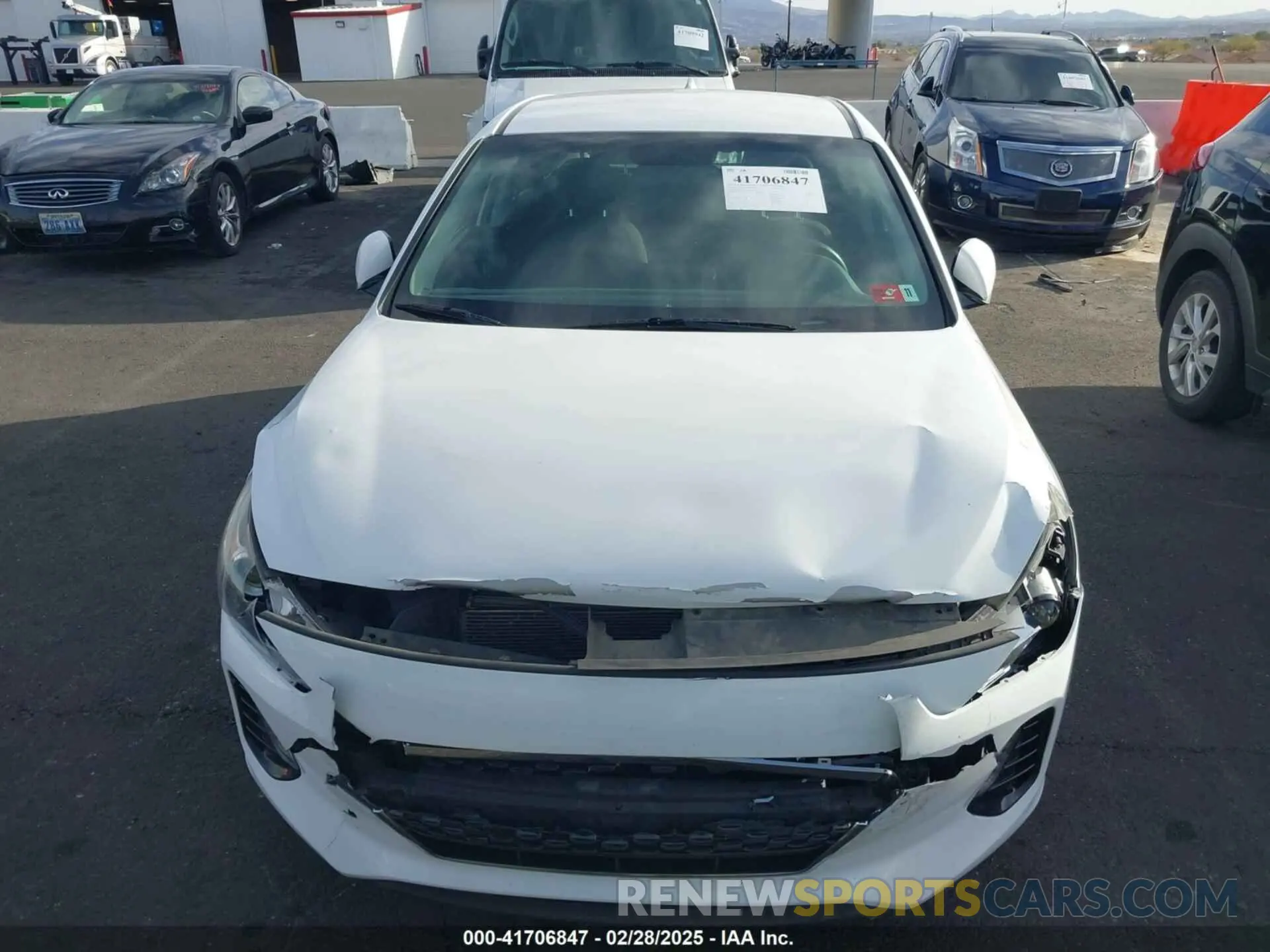 13 fotografías del automóvil dañado KMHH35LE7KU090303 HYUNDAI ELANTRA GT 2019