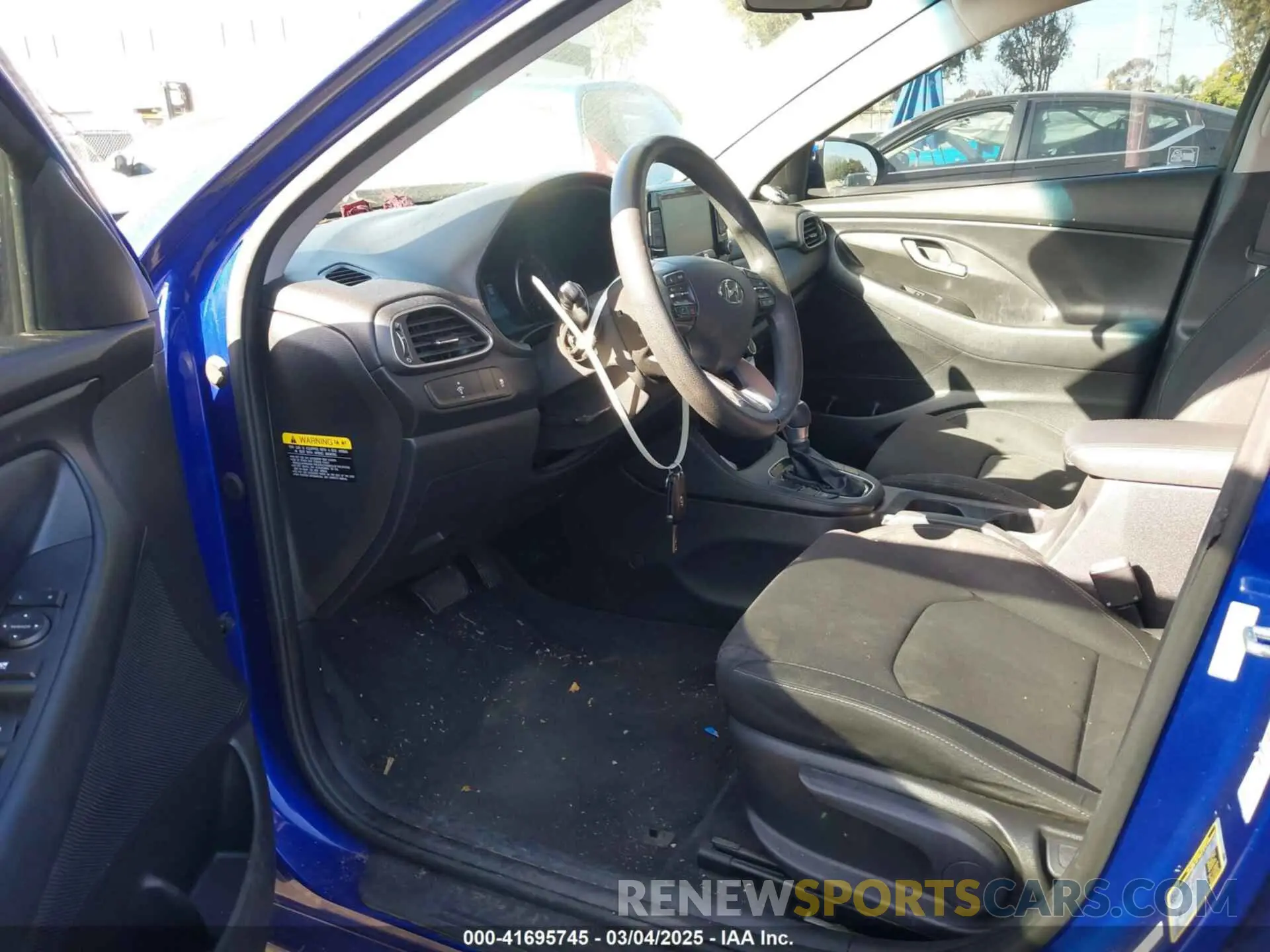 19 fotografías del automóvil dañado KMHH35LE7KU091600 HYUNDAI ELANTRA GT 2019