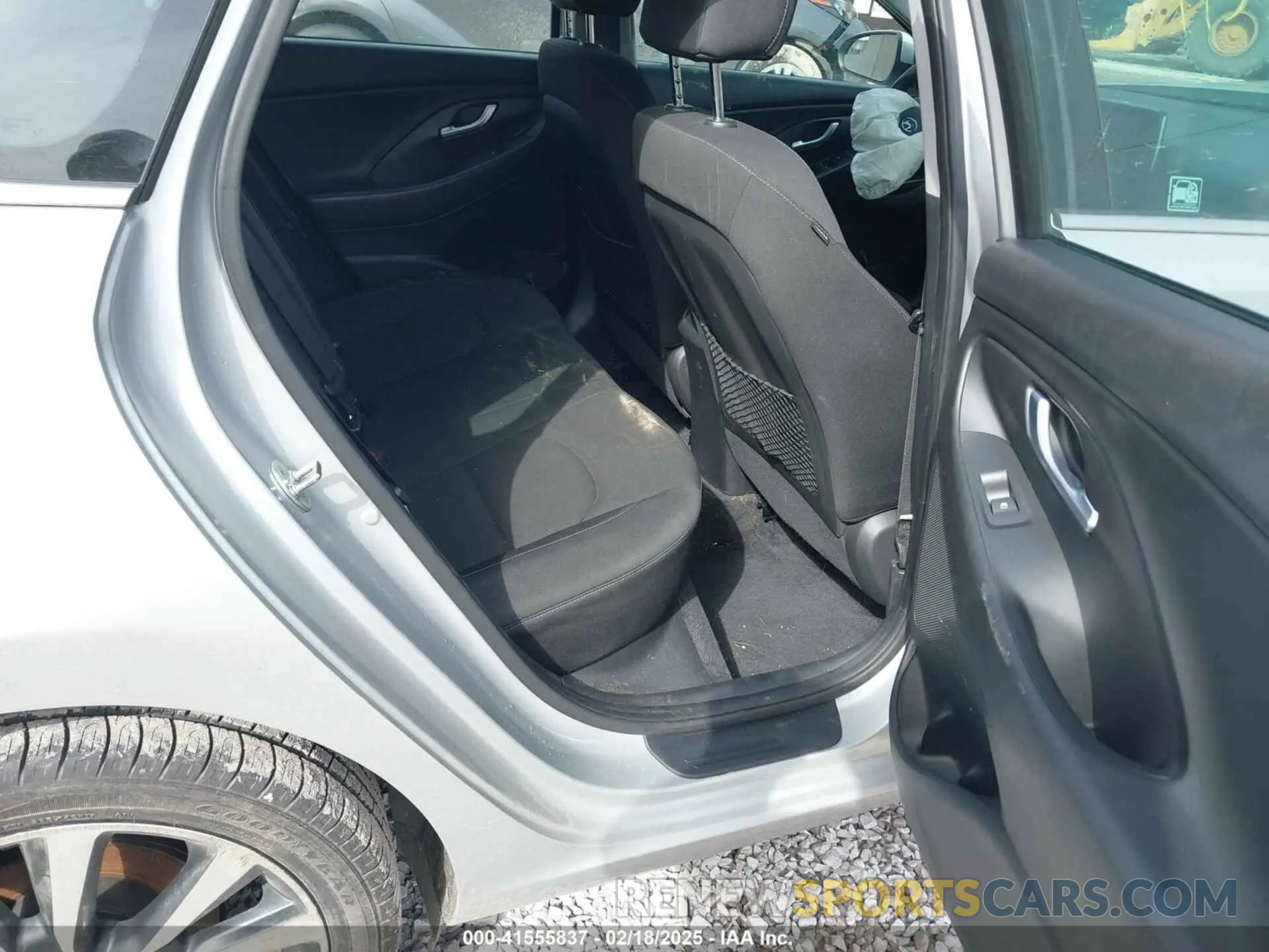 8 fotografías del automóvil dañado KMHH35LE8KU088141 HYUNDAI ELANTRA GT 2019