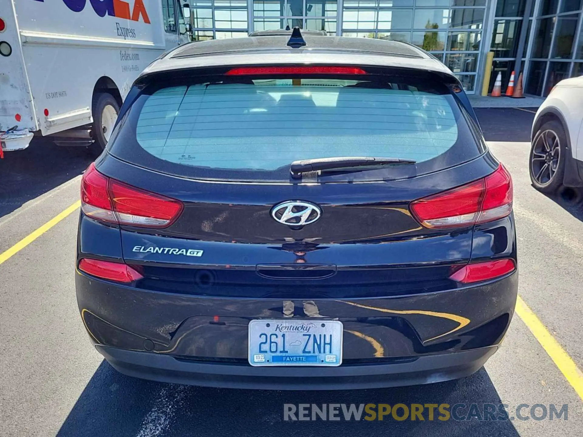 20 fotografías del automóvil dañado KMHH35LE9KU104055 HYUNDAI ELANTRA GT 2019
