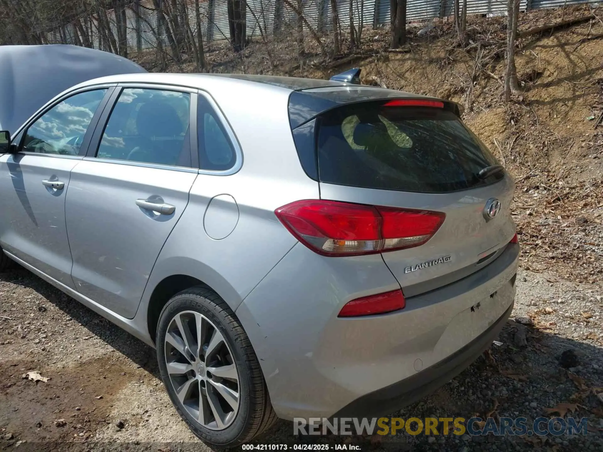 12 fotografías del automóvil dañado KMHH35LE1LU146270 HYUNDAI ELANTRA GT 2020