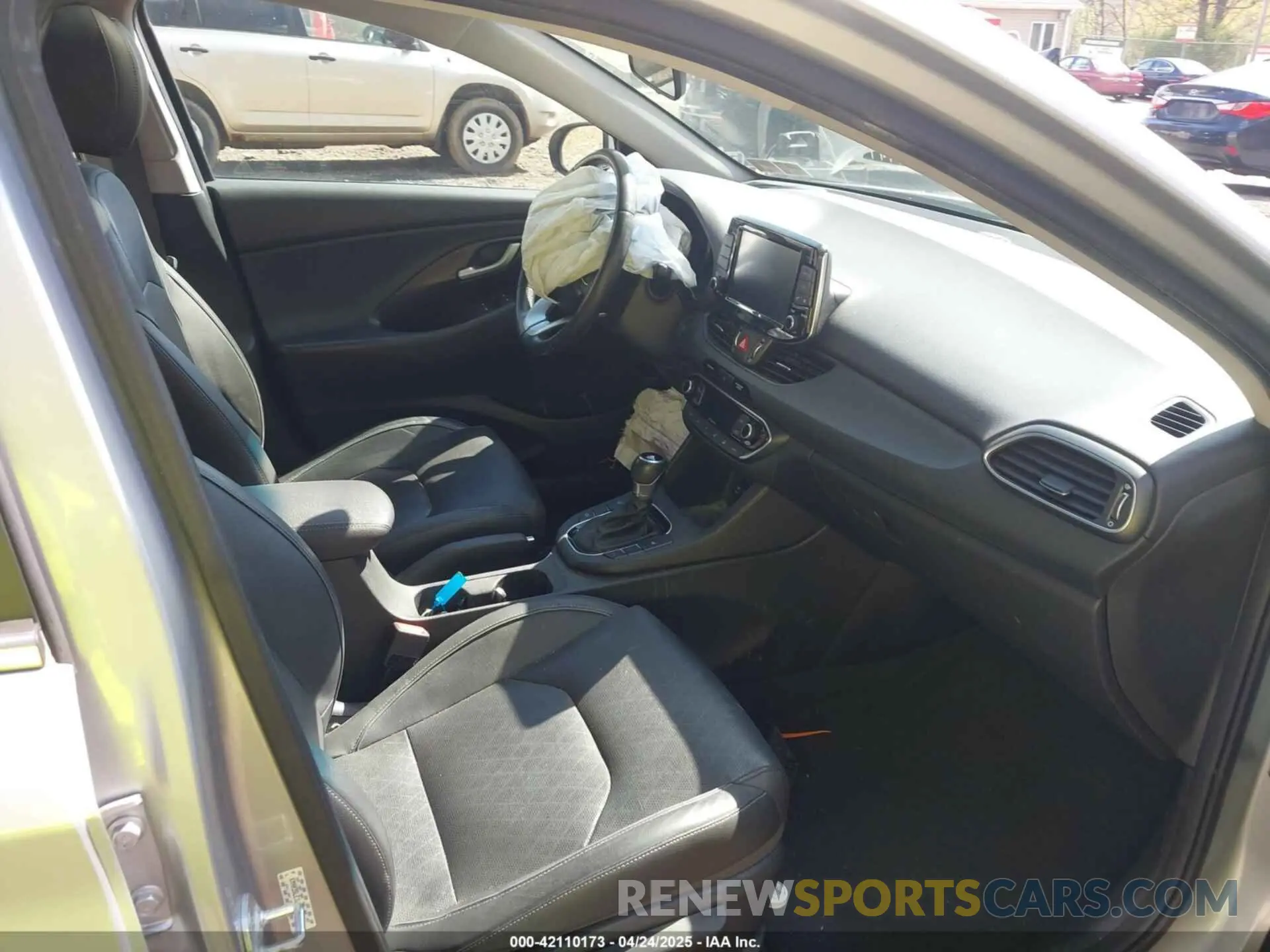 5 fotografías del automóvil dañado KMHH35LE1LU146270 HYUNDAI ELANTRA GT 2020