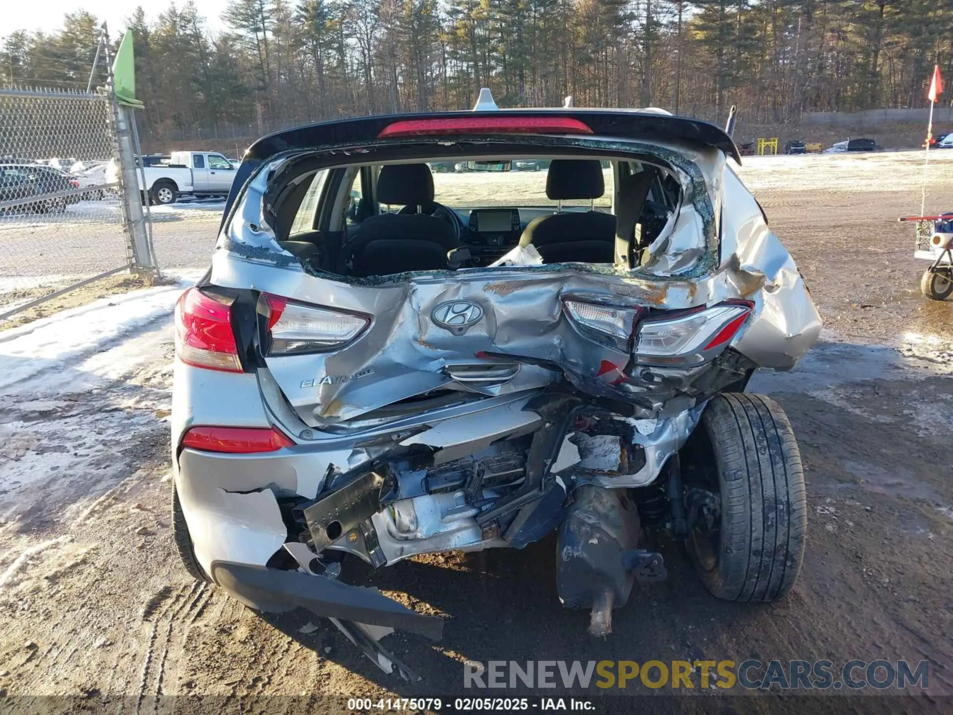 16 fotografías del automóvil dañado KMHH35LE7LU127402 HYUNDAI ELANTRA GT 2020