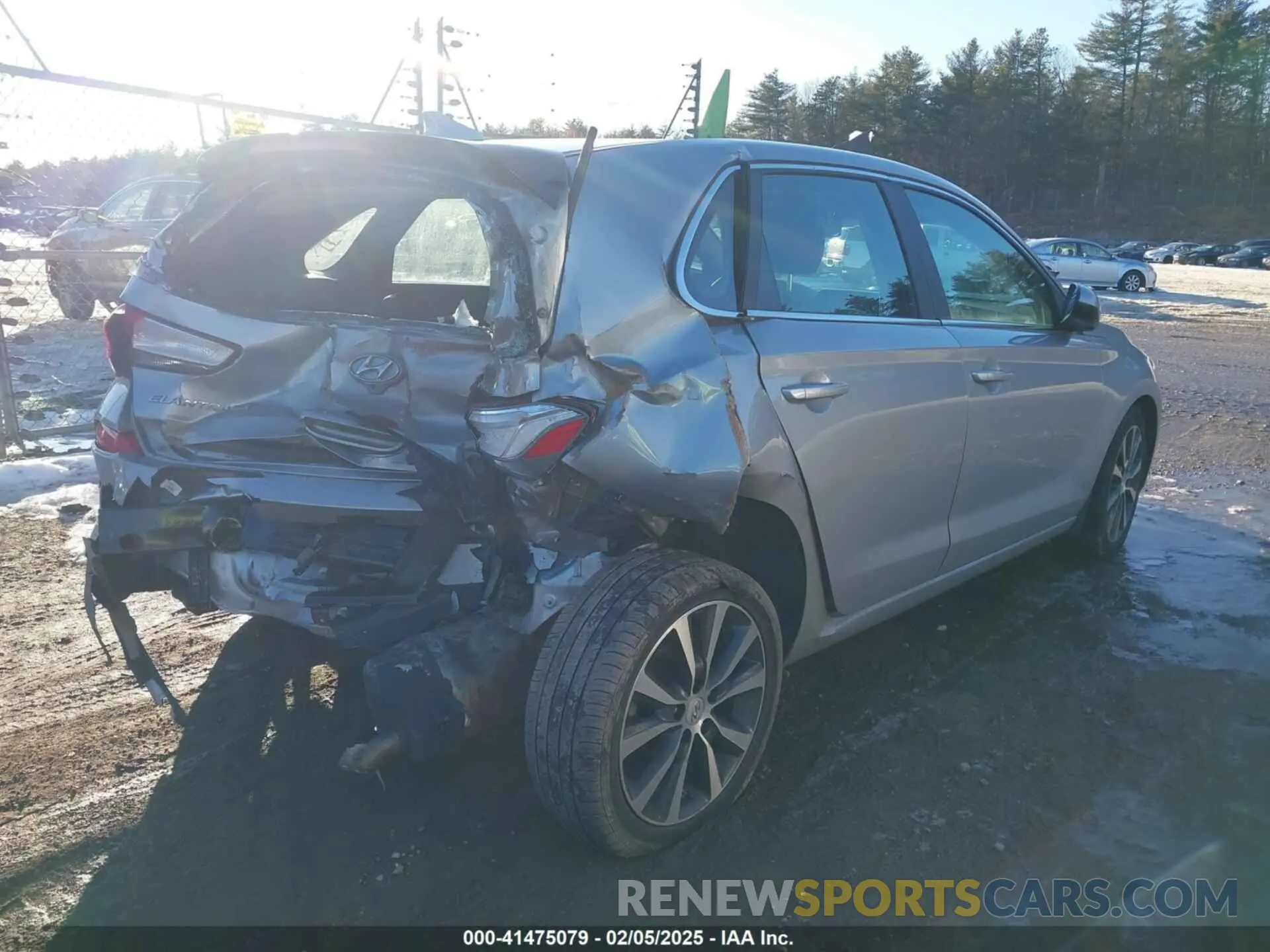 4 fotografías del automóvil dañado KMHH35LE7LU127402 HYUNDAI ELANTRA GT 2020