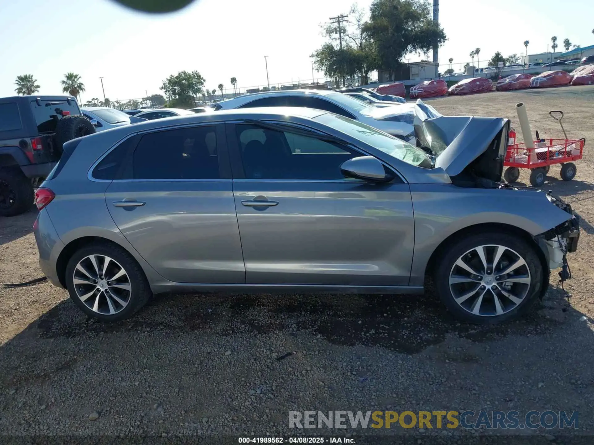 13 fotografías del automóvil dañado KMHH35LE7LU136794 HYUNDAI ELANTRA GT 2020