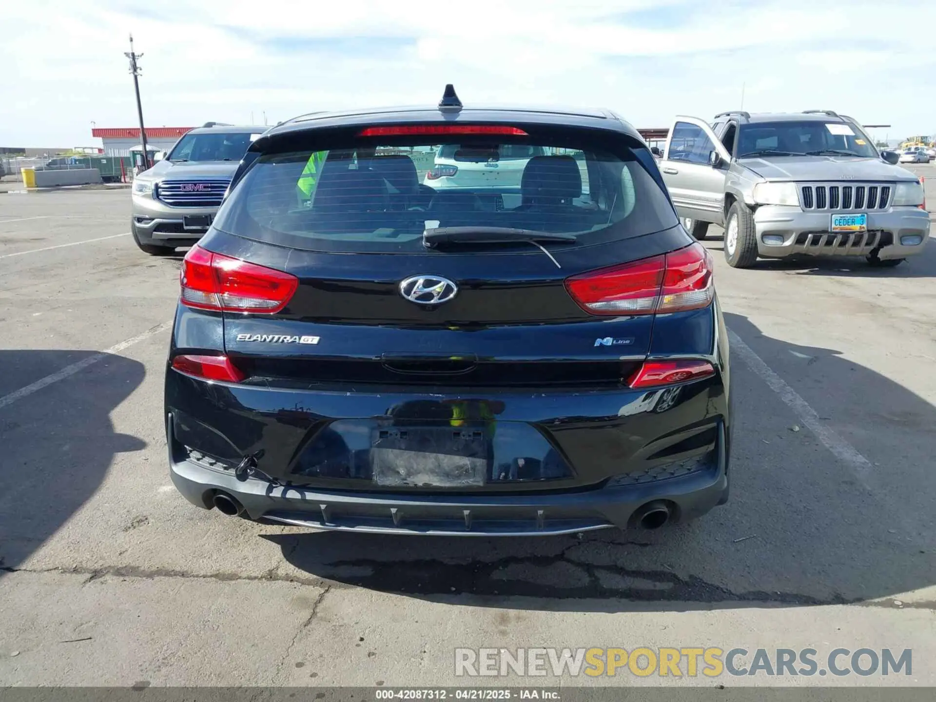 17 fotografías del automóvil dañado KMHH55LC0LU135575 HYUNDAI ELANTRA GT 2020