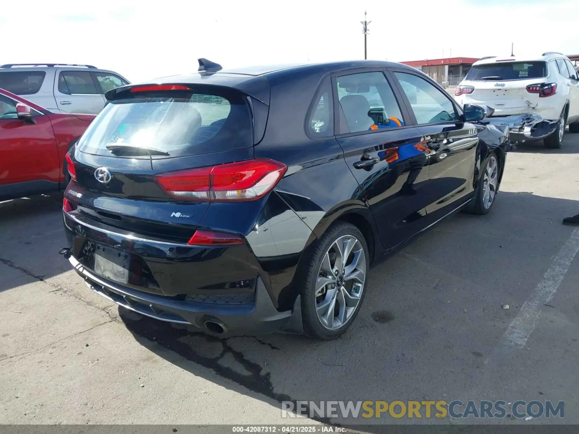 4 fotografías del automóvil dañado KMHH55LC0LU135575 HYUNDAI ELANTRA GT 2020
