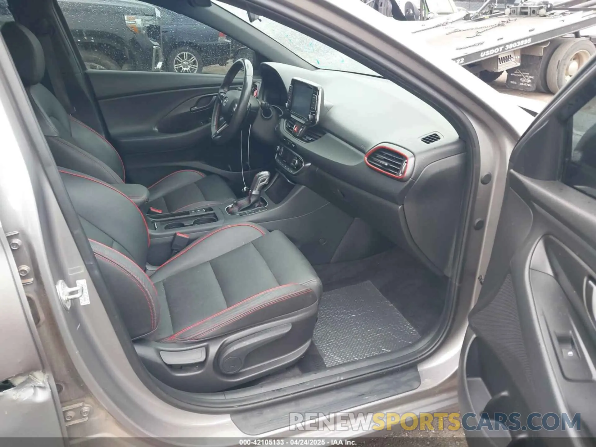 5 fotografías del automóvil dañado KMHH55LC8LU127949 HYUNDAI ELANTRA GT 2020