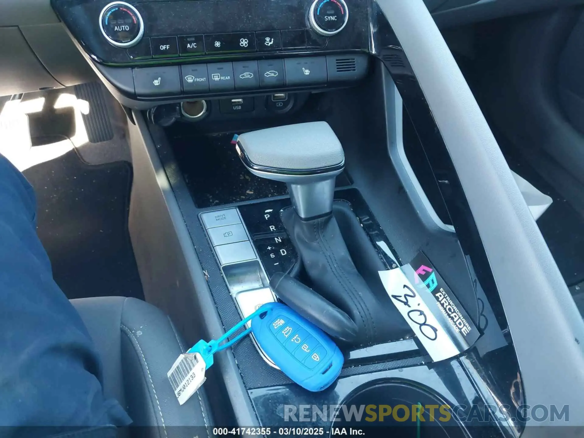 11 fotografías del automóvil dañado KMHLM4AJ8MU012133 HYUNDAI ELANTRA HYBRID 2021