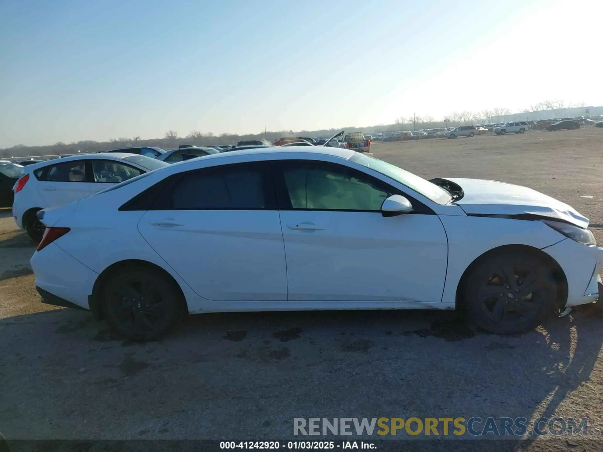 12 fotografías del automóvil dañado KMHLM4AJXNU017349 HYUNDAI ELANTRA HYBRID 2022