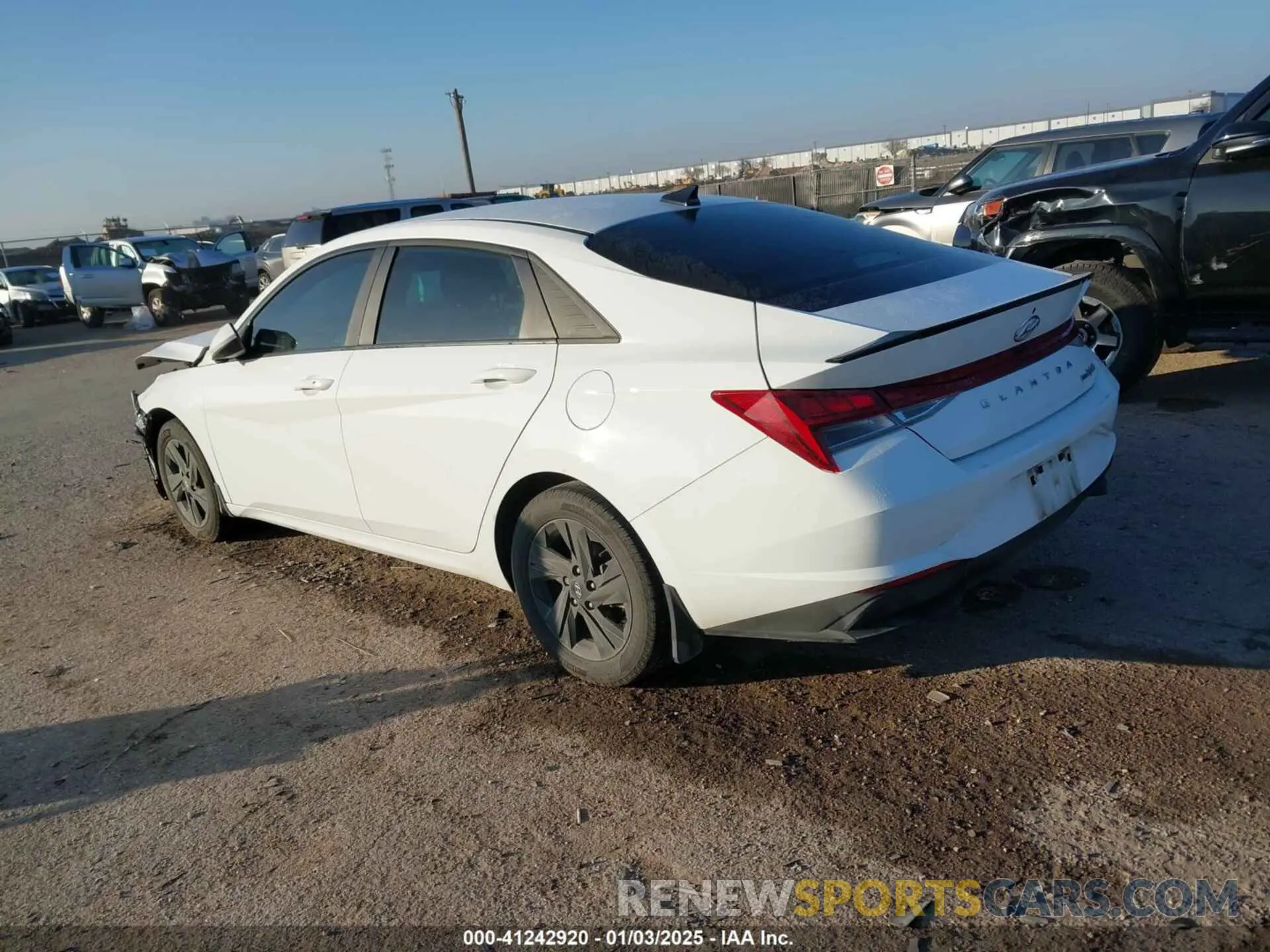 3 fotografías del automóvil dañado KMHLM4AJXNU017349 HYUNDAI ELANTRA HYBRID 2022