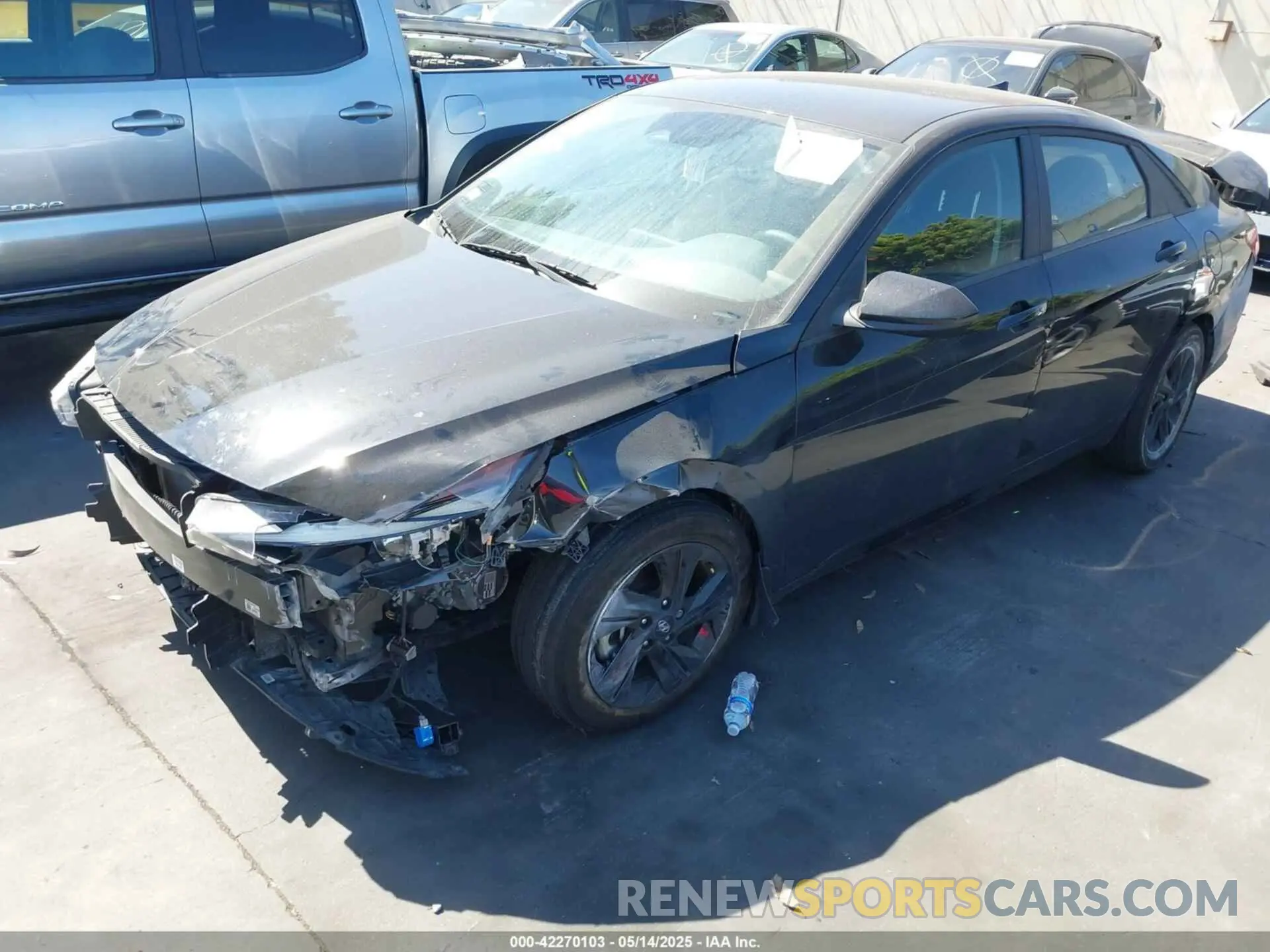 2 fotografías del automóvil dañado KMHLM4AJ2PU044547 HYUNDAI ELANTRA HYBRID 2023