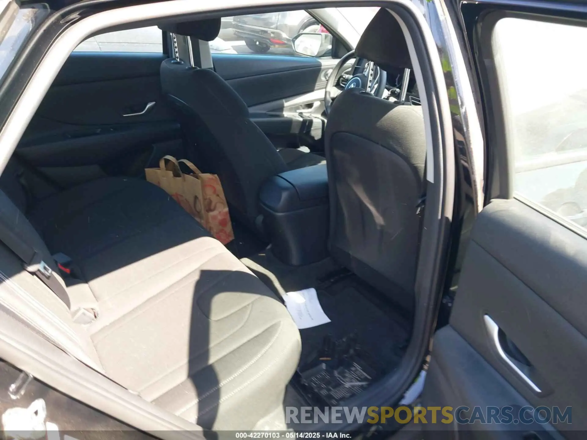 8 fotografías del automóvil dañado KMHLM4AJ2PU044547 HYUNDAI ELANTRA HYBRID 2023