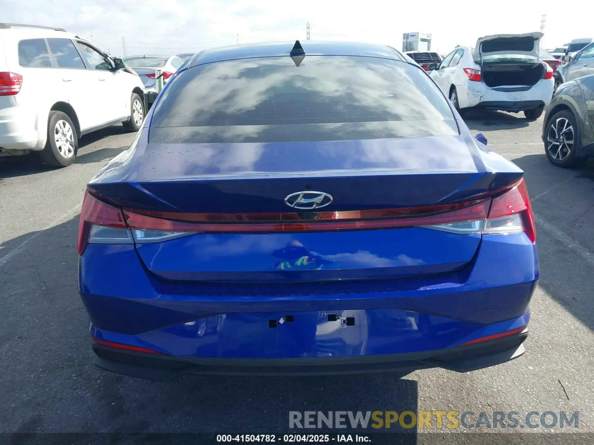 17 fotografías del automóvil dañado KMHLM4AJ4PU082409 HYUNDAI ELANTRA HYBRID 2023